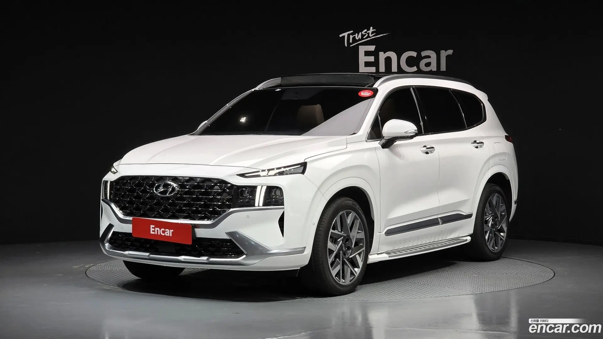 Main__Slider__Photo:Santafe Hyundai 2021.6-0