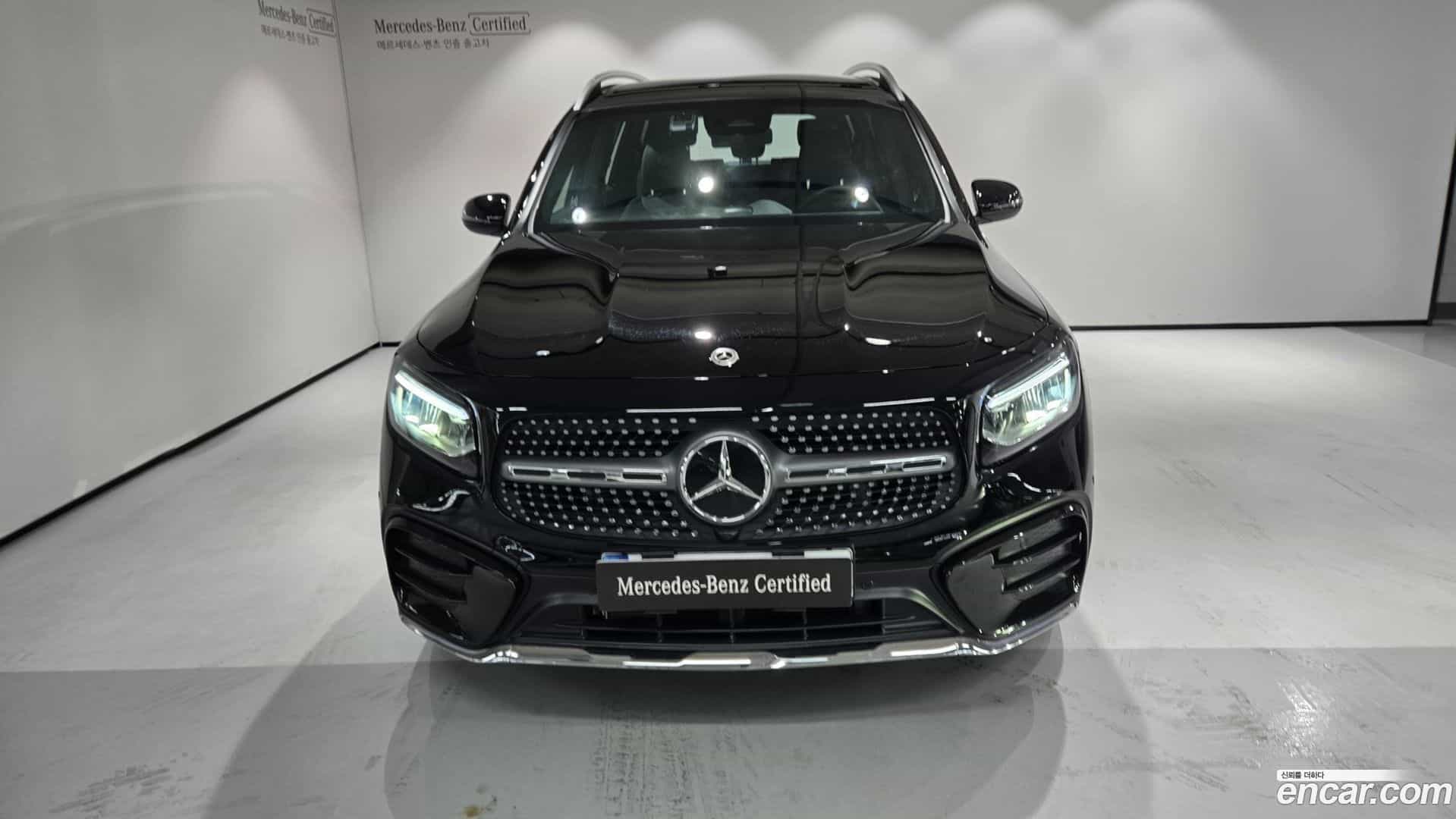 GLB-Class Mercedes-Benz 2025.9-OUTER-006