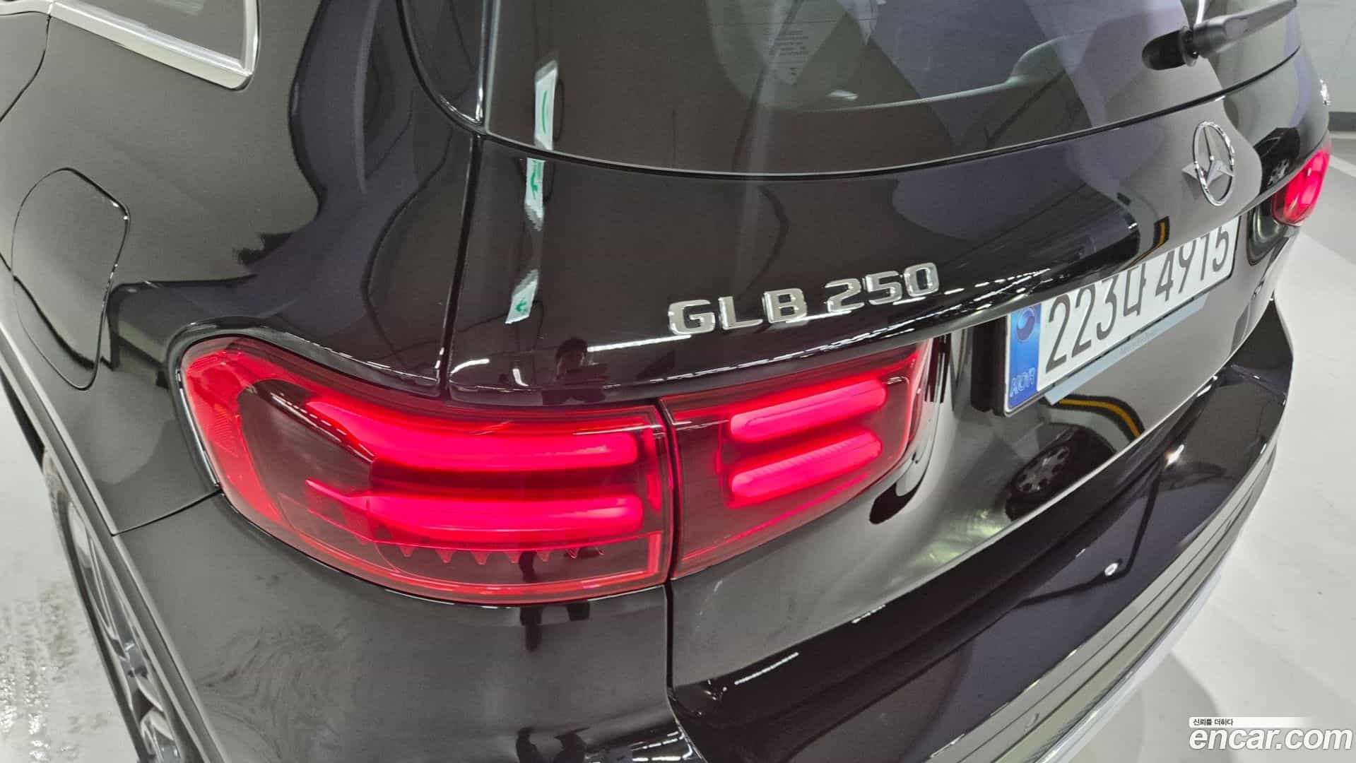 GLB-Class Mercedes-Benz 2025.9-OPTION-017