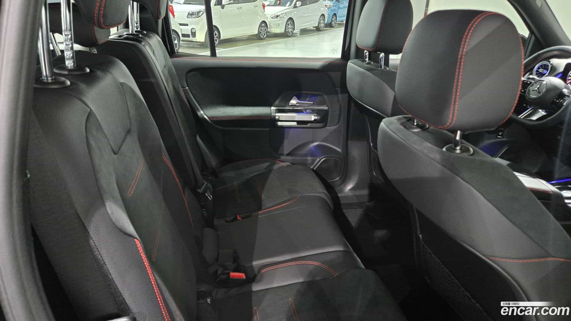 GLB-Class Mercedes-Benz 2025.9-OPTION-024