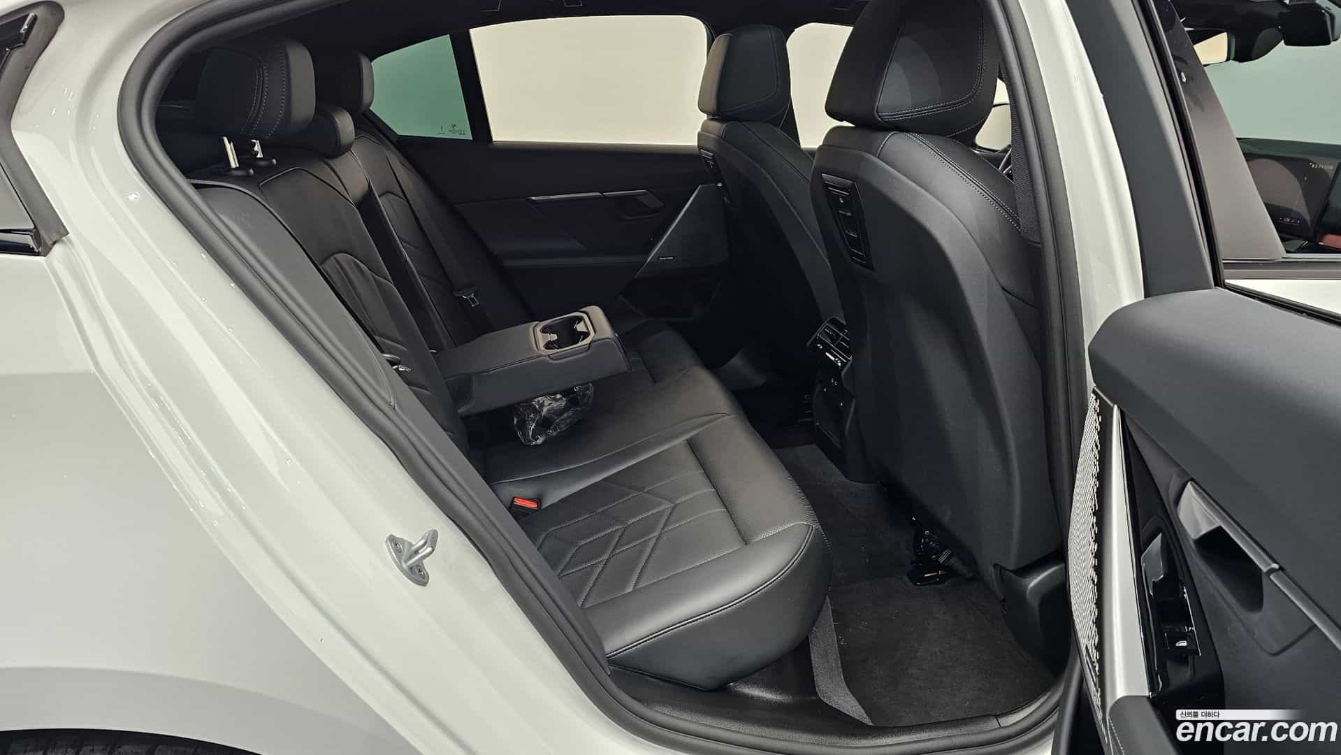 5-Series BMW 2025.9-OPTION-015