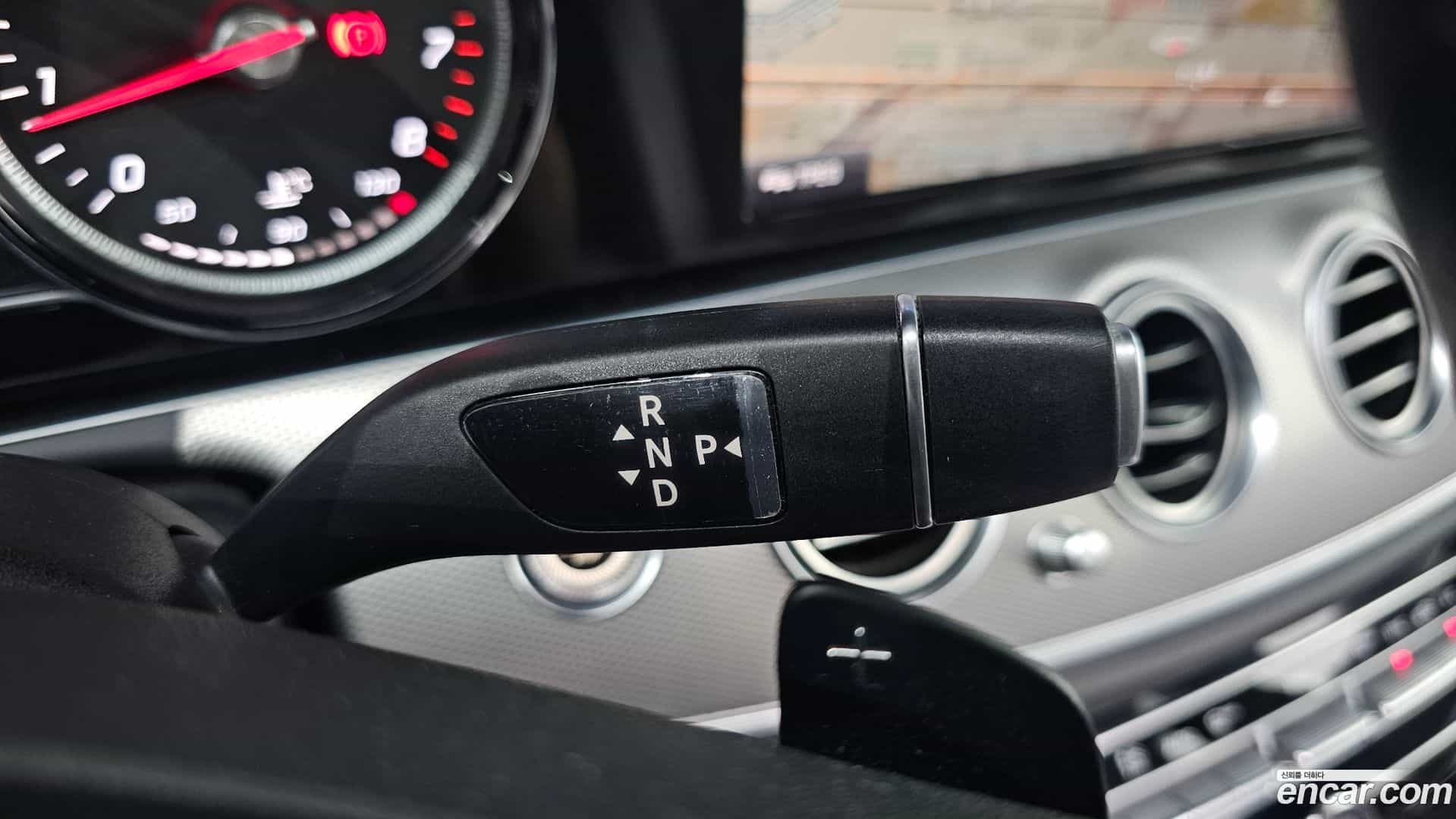 E-Class Mercedes-Benz 2018.2-INNER-009