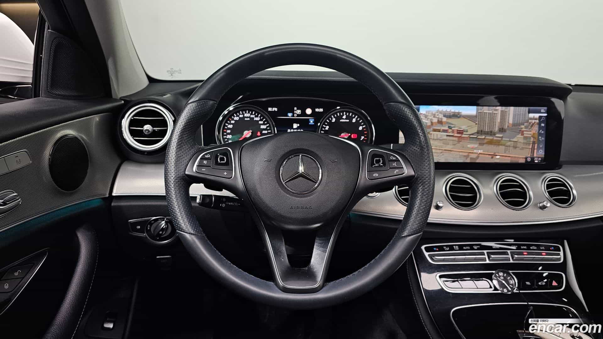 E-Class Mercedes-Benz 2018.2-OPTION-017