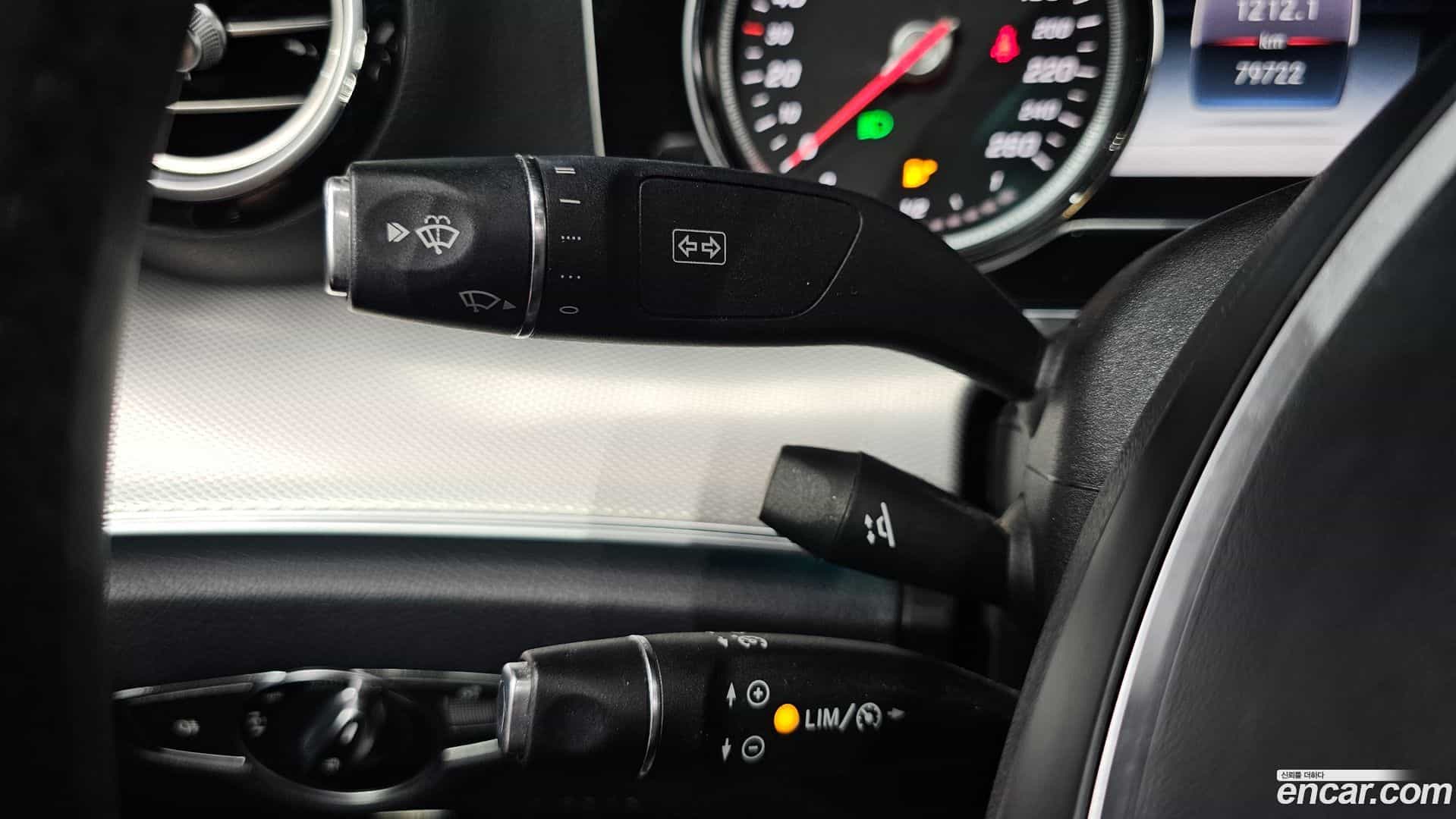 E-Class Mercedes-Benz 2018.2-OPTION-018