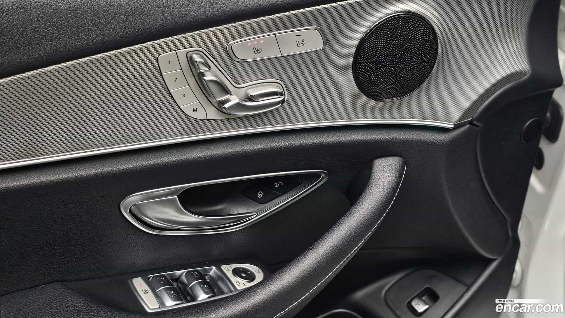 E-Class Mercedes-Benz 2018.2-OPTION-041