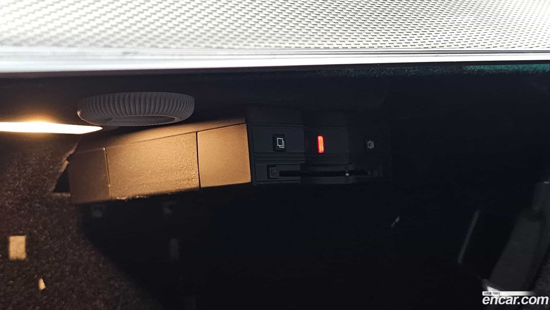 E-Class Mercedes-Benz 2018.2-OPTION-043
