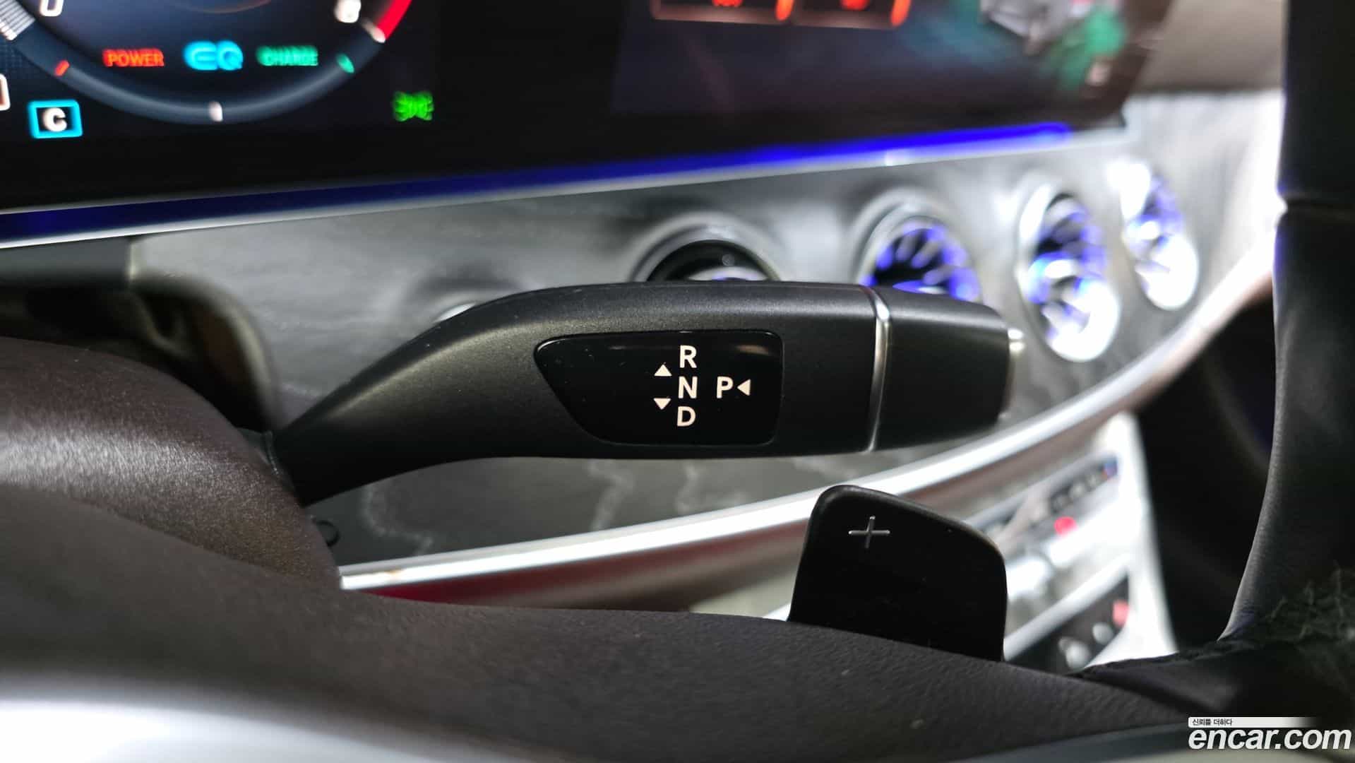 CLS-Class Mercedes-Benz 2021.4-INNER-009