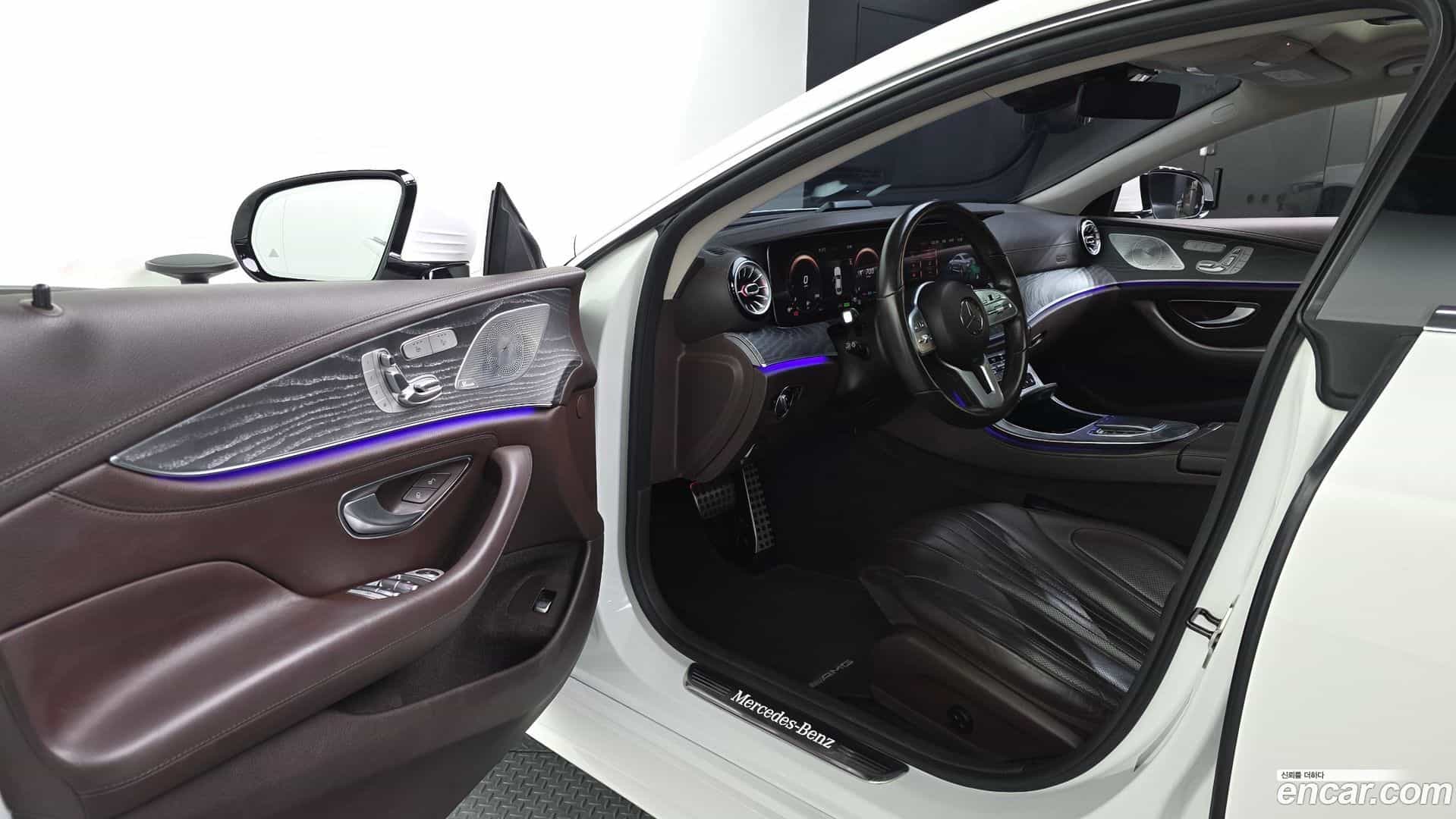 CLS-Class Mercedes-Benz 2021.4-INNER-010