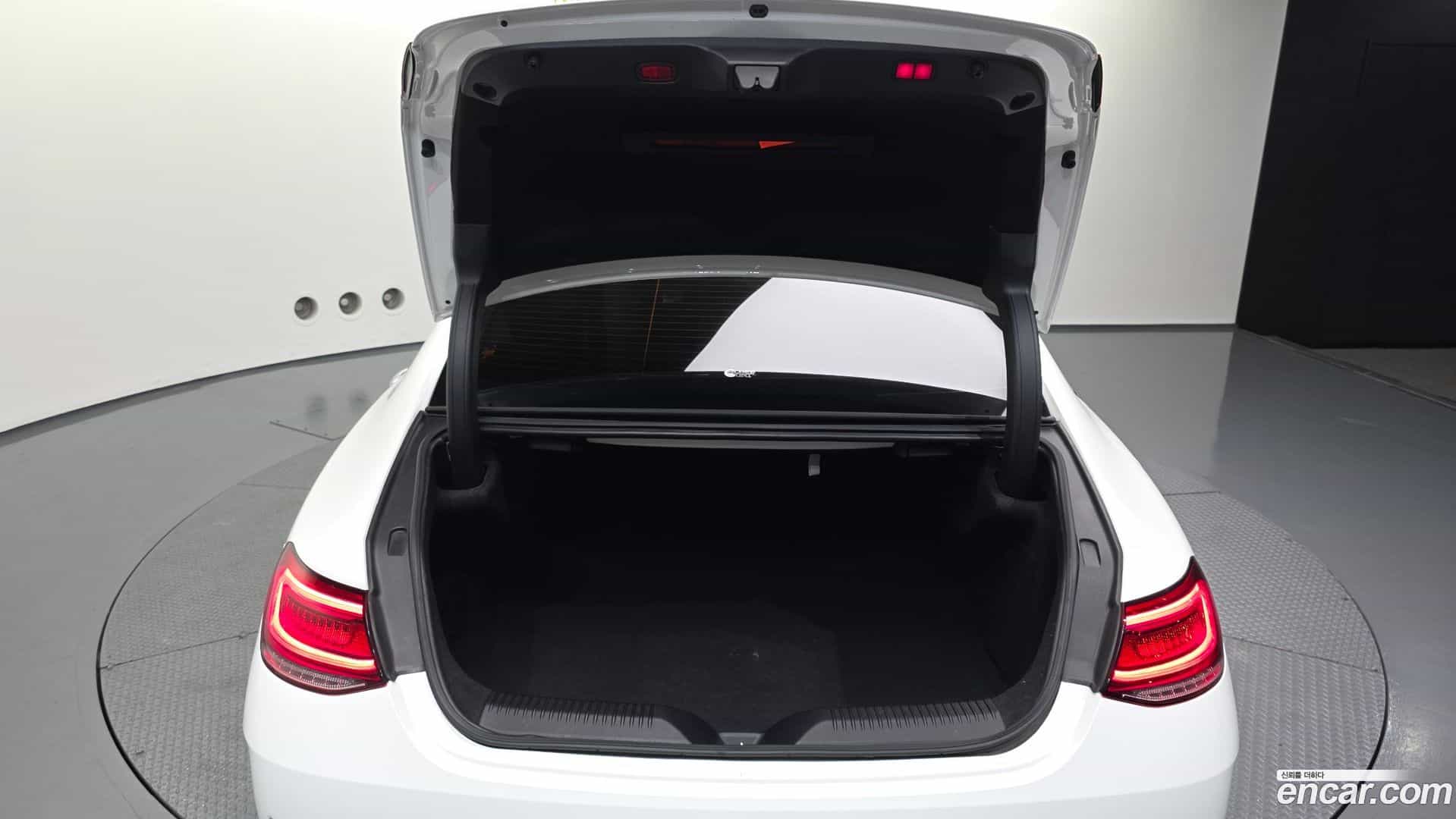CLS-Class Mercedes-Benz 2021.4-OPTION-024