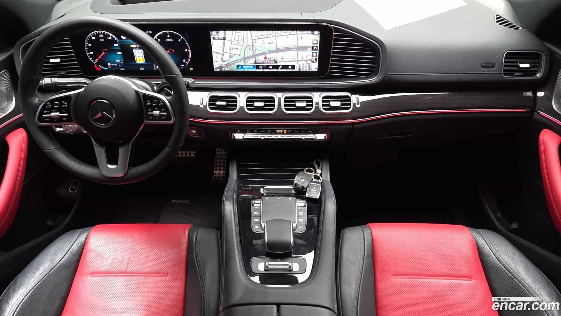 GLE-Class Mercedes-Benz 2023.2-INNER-007