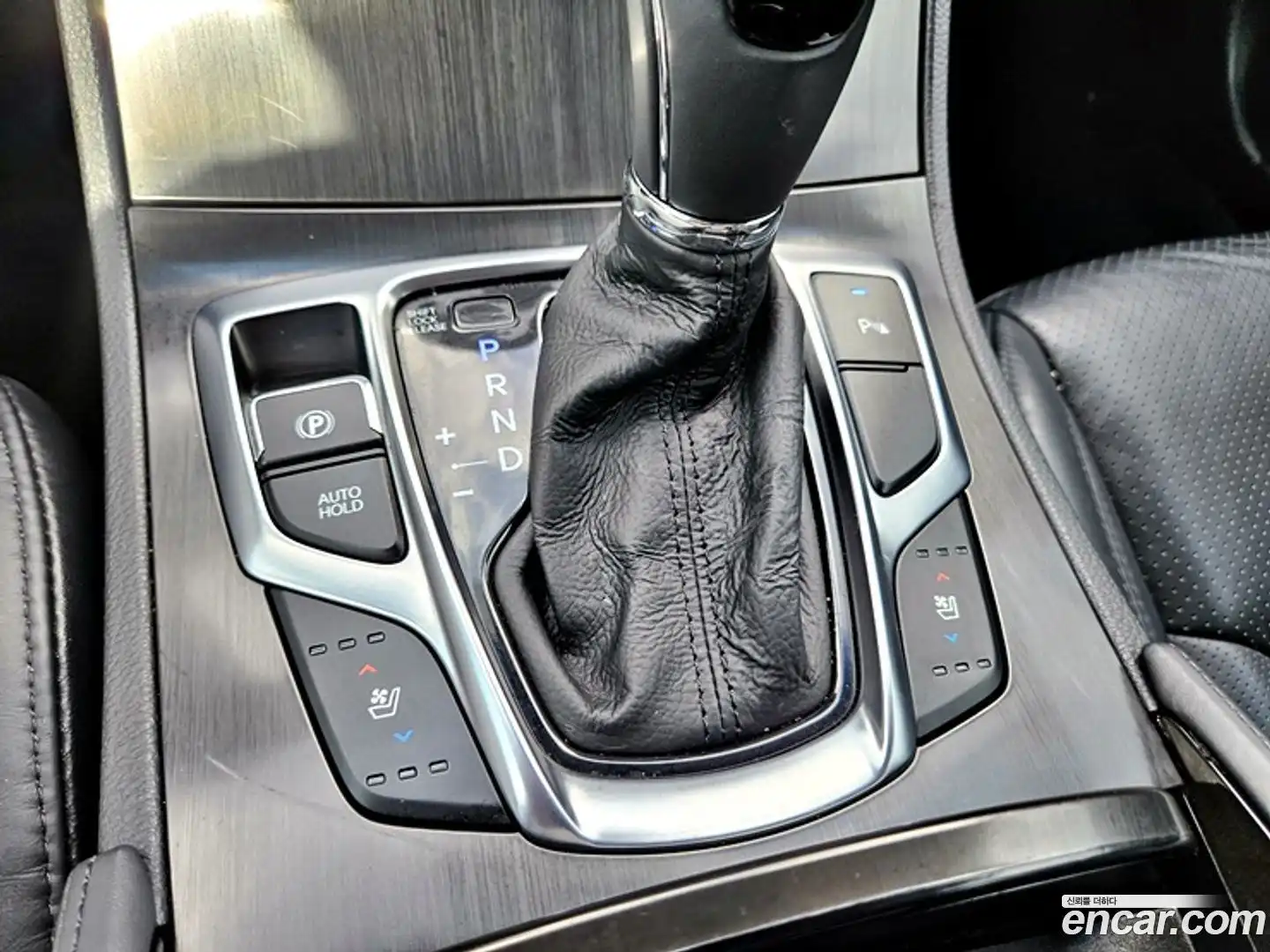 Grandeur Hyundai 2016.6-INNER-010