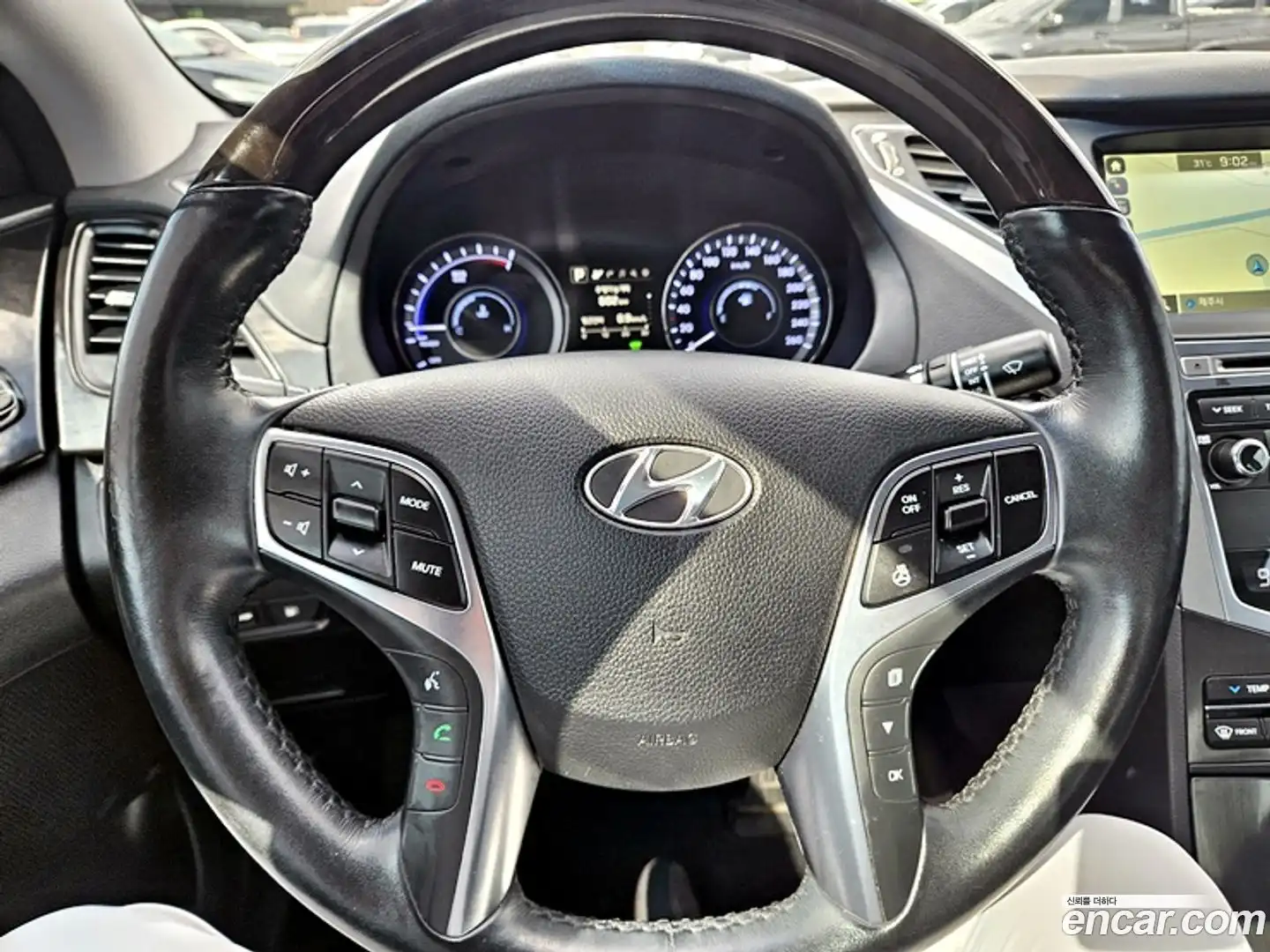 Grandeur Hyundai 2016.6-OPTION-015