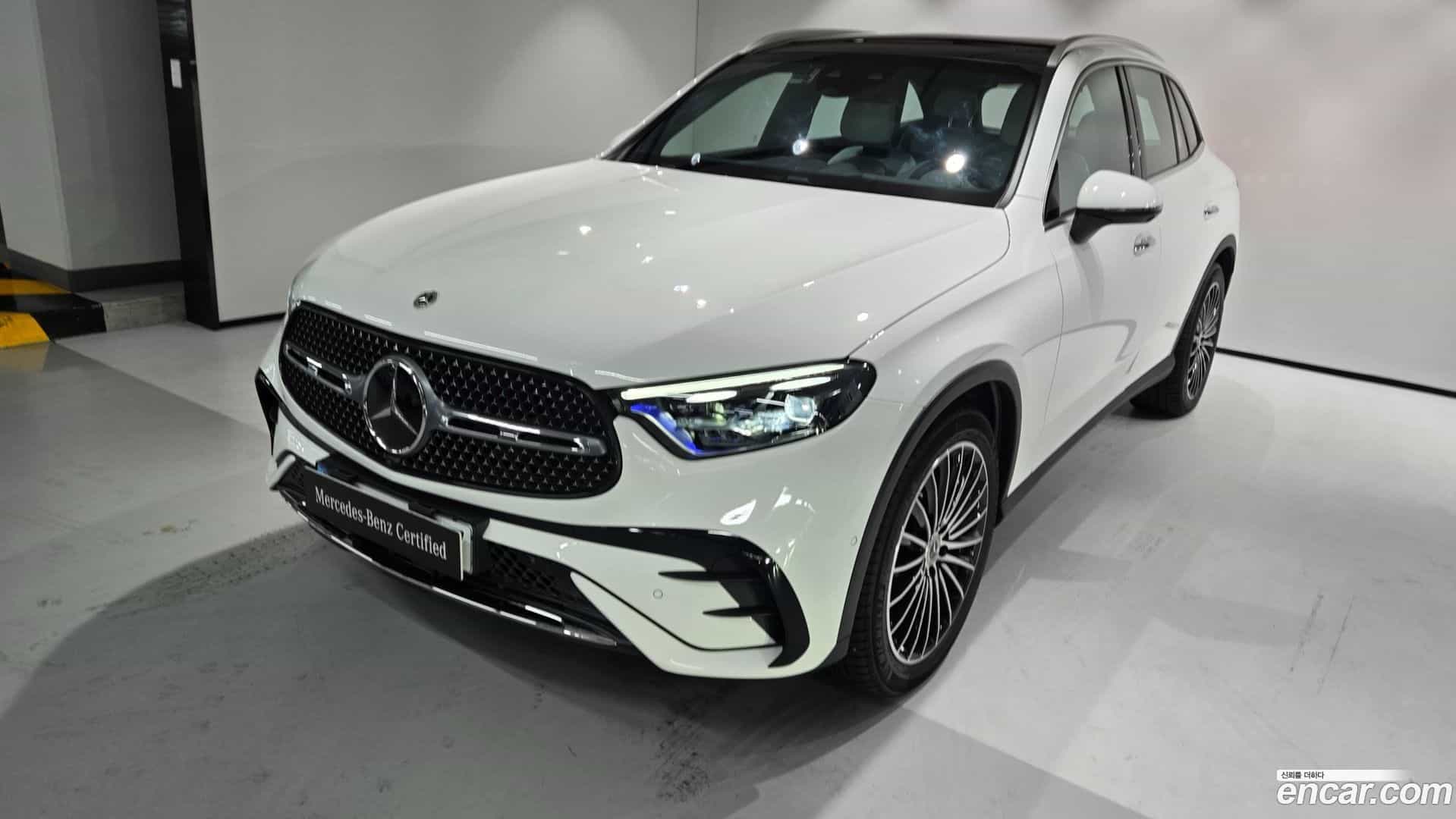 GLC-Class Mercedes-Benz 2025.9-OUTER-001