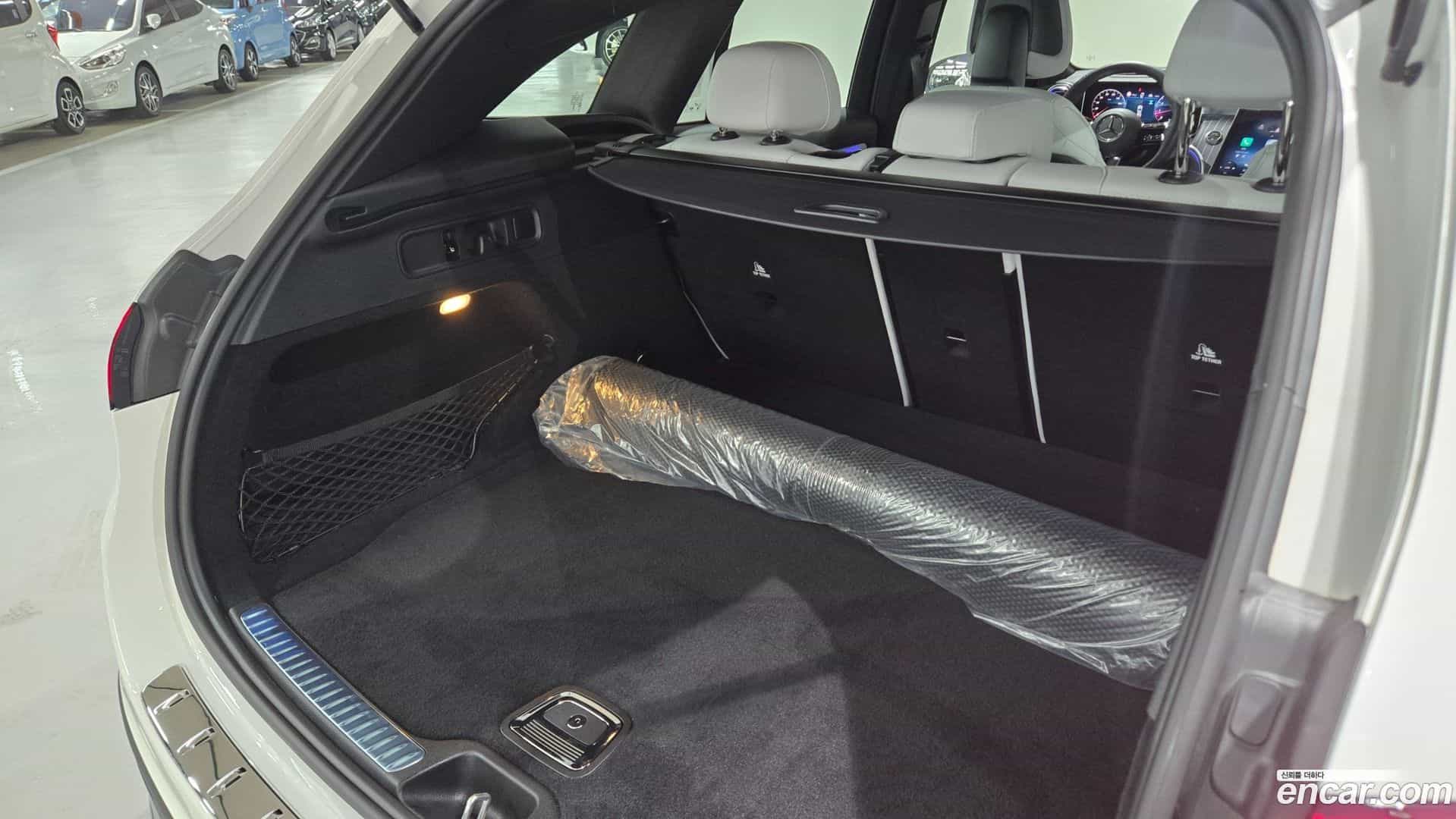 GLC-Class Mercedes-Benz 2025.9-INNER-010