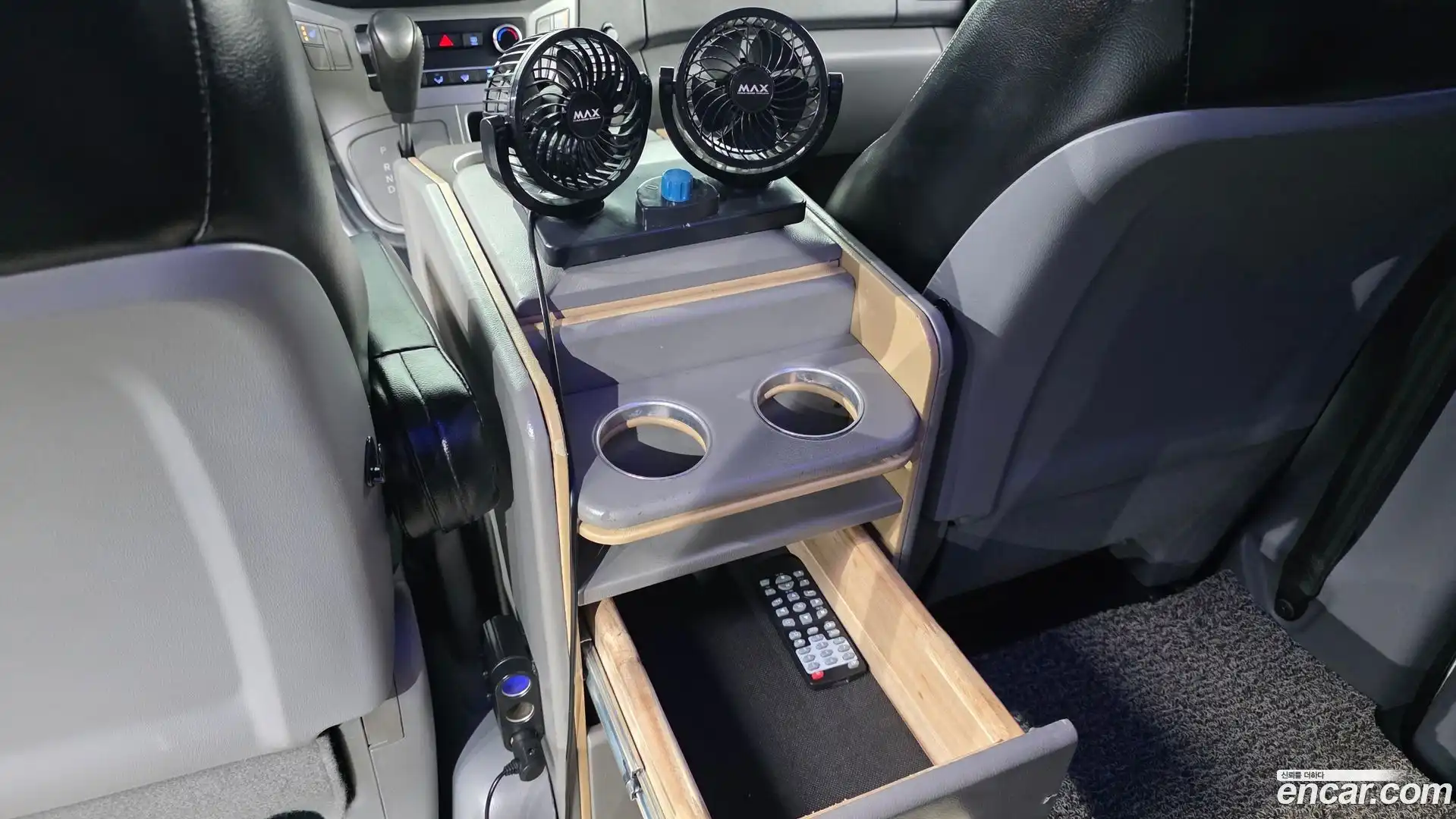 Starex Hyundai 2017.9-OPTION-041