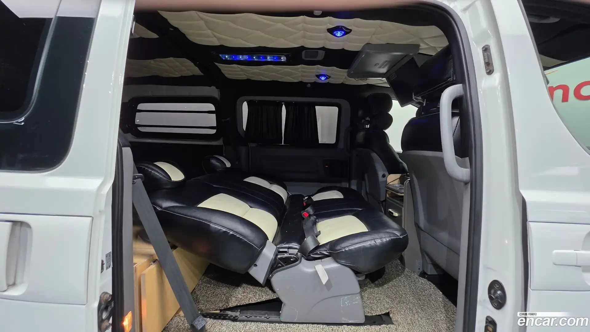Starex Hyundai 2017.9-OPTION-042