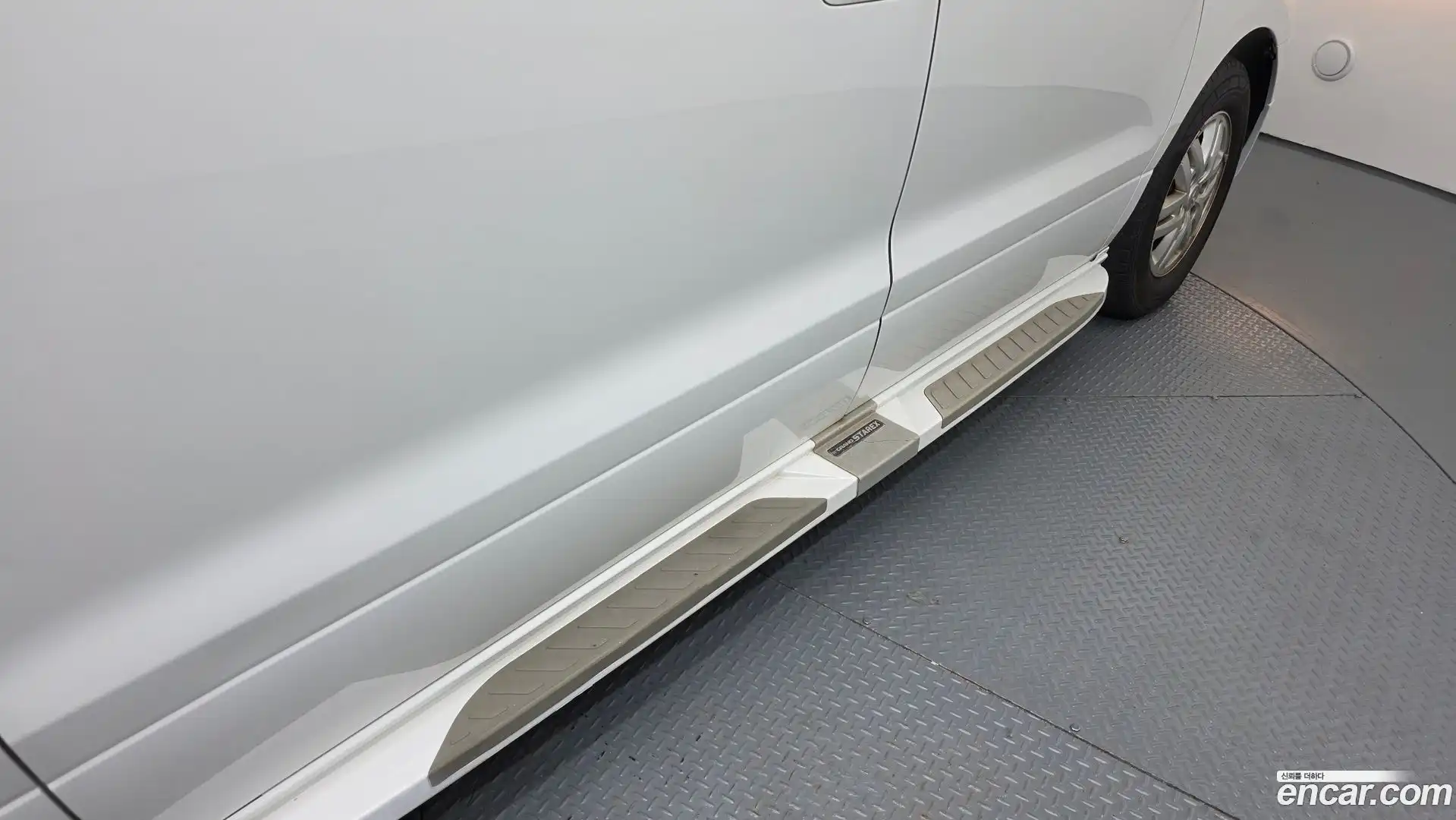 Starex Hyundai 2017.9-OPTION-044