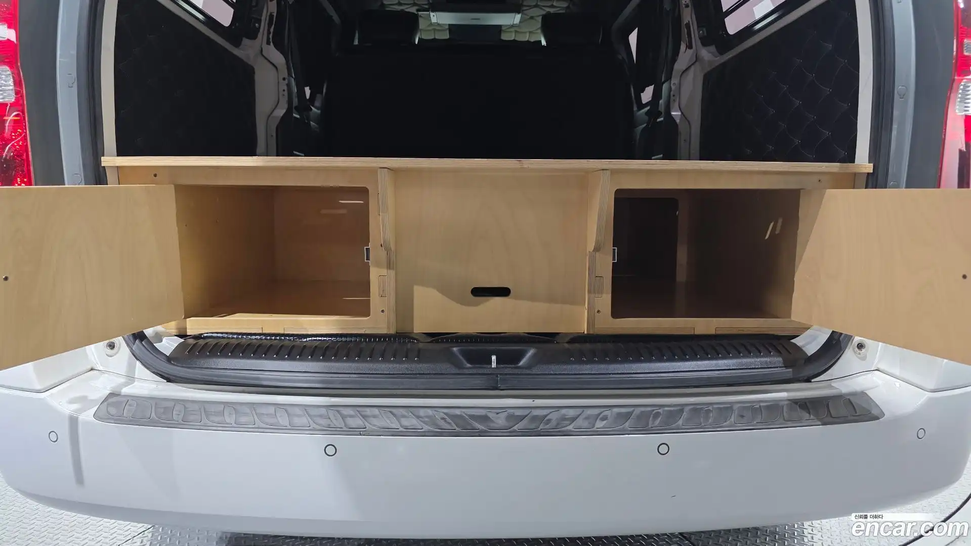 Starex Hyundai 2017.9-OPTION-048