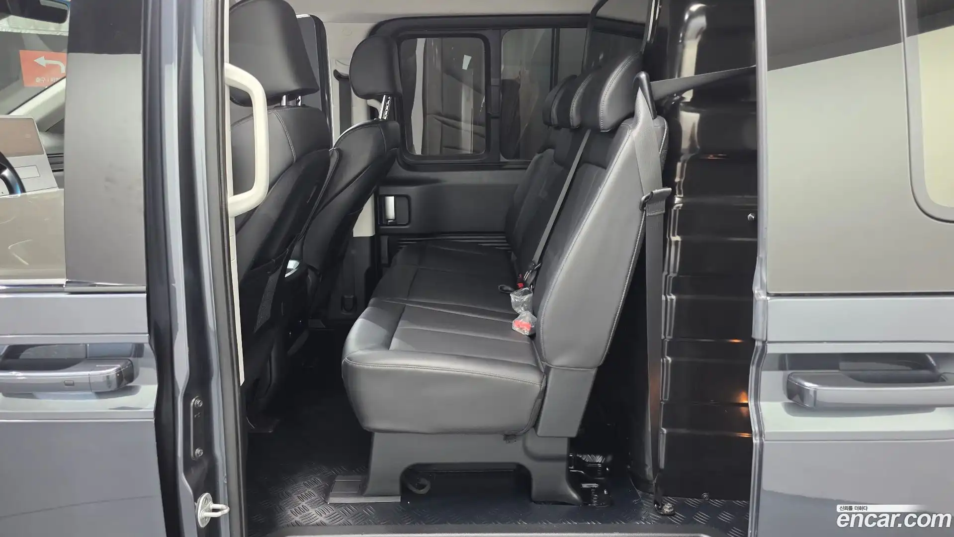 Staria Hyundai 2021.8-OPTION-016