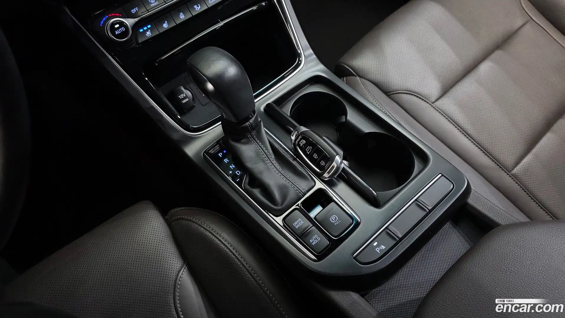 Grandeur Hyundai 2017.6-INNER-009
