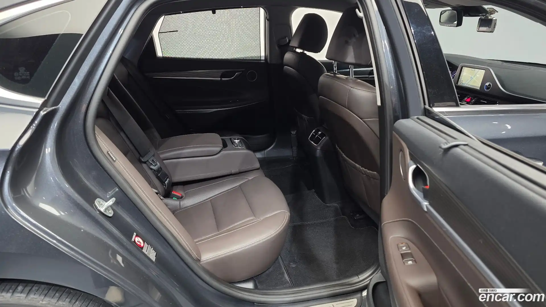 Grandeur Hyundai 2017.6-OPTION-016