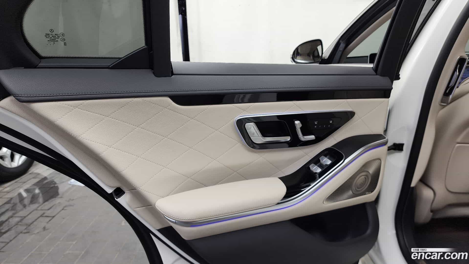 S-Class Mercedes-Benz 2023.3-INNER-035