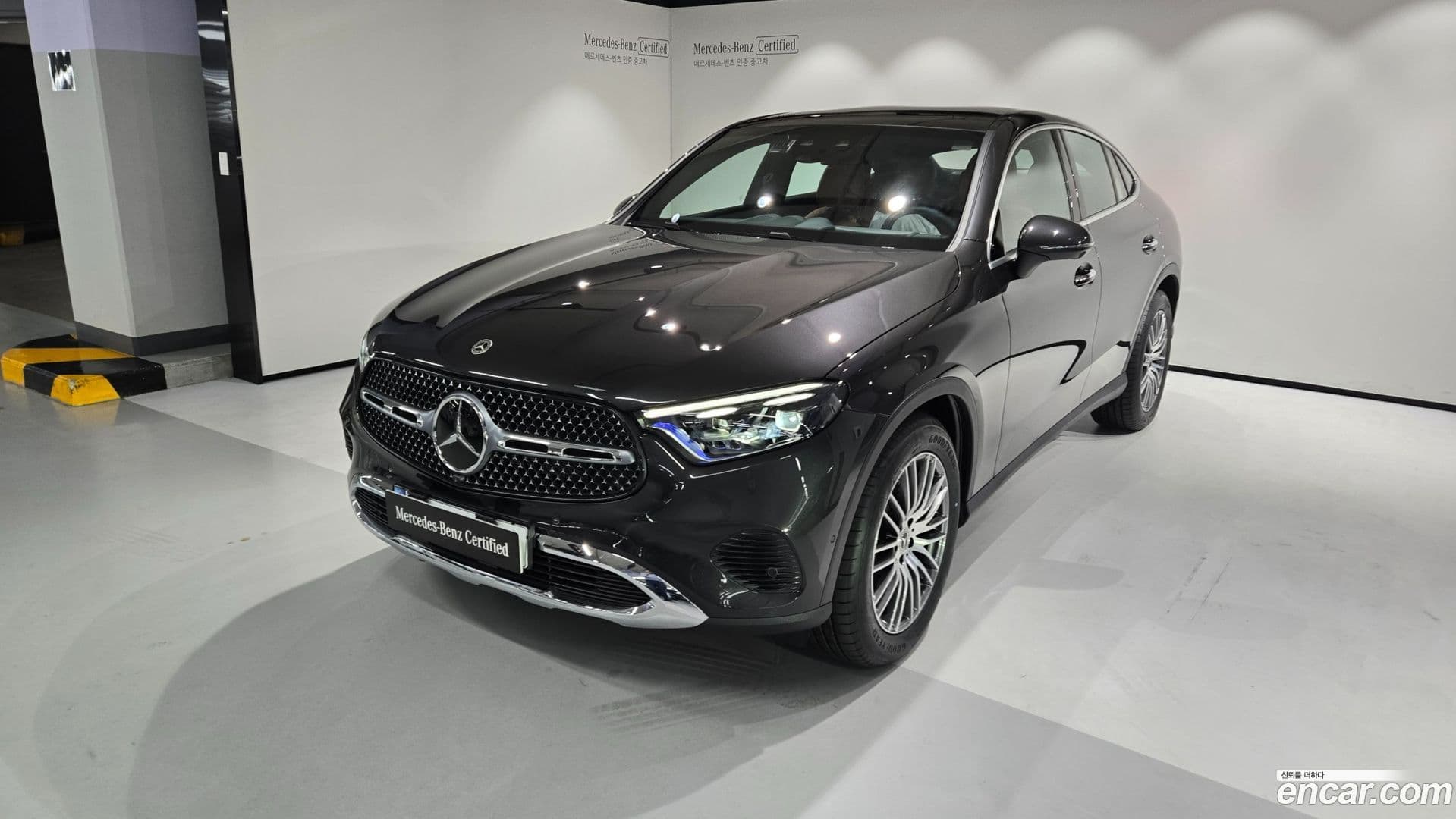 Main__Slider__Photo:GLC-Class Mercedes-Benz 2025.10-0