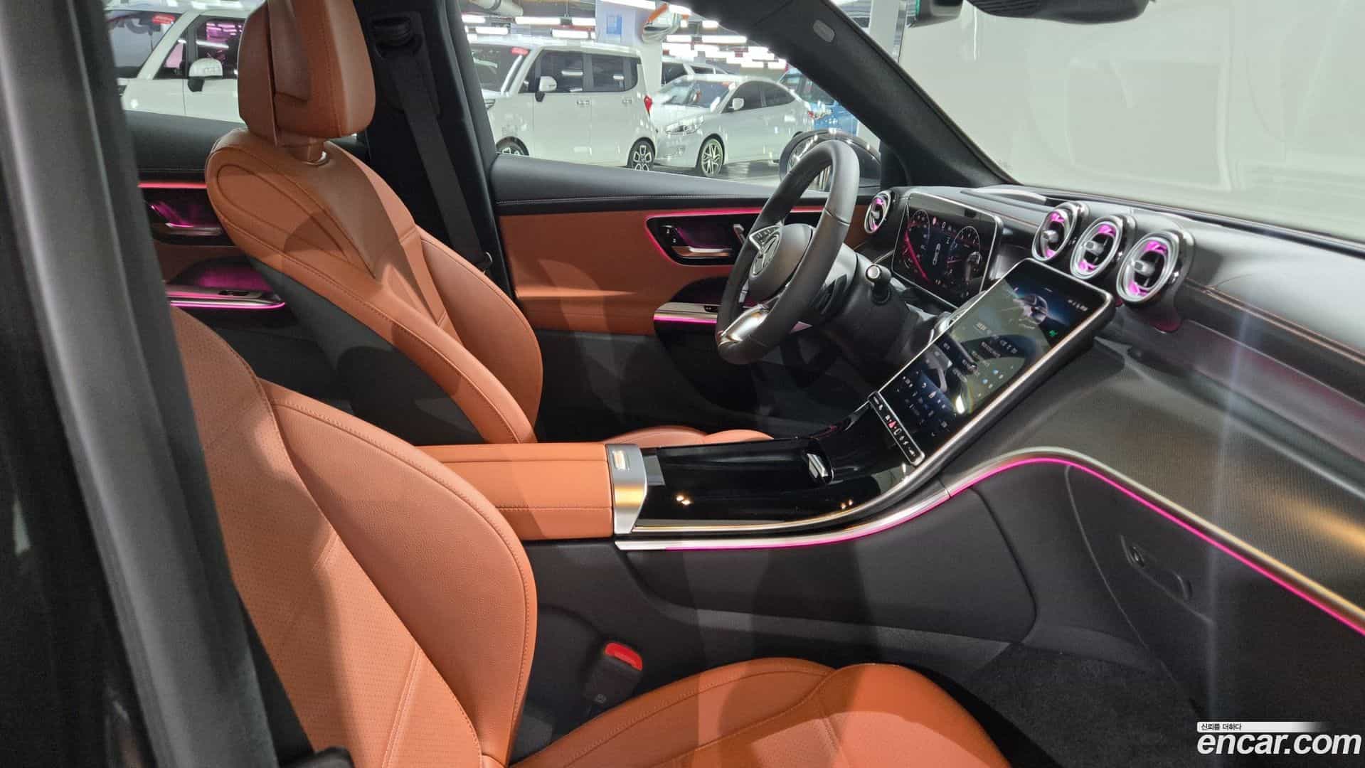 GLC-Class Mercedes-Benz 2025.10-OPTION-022