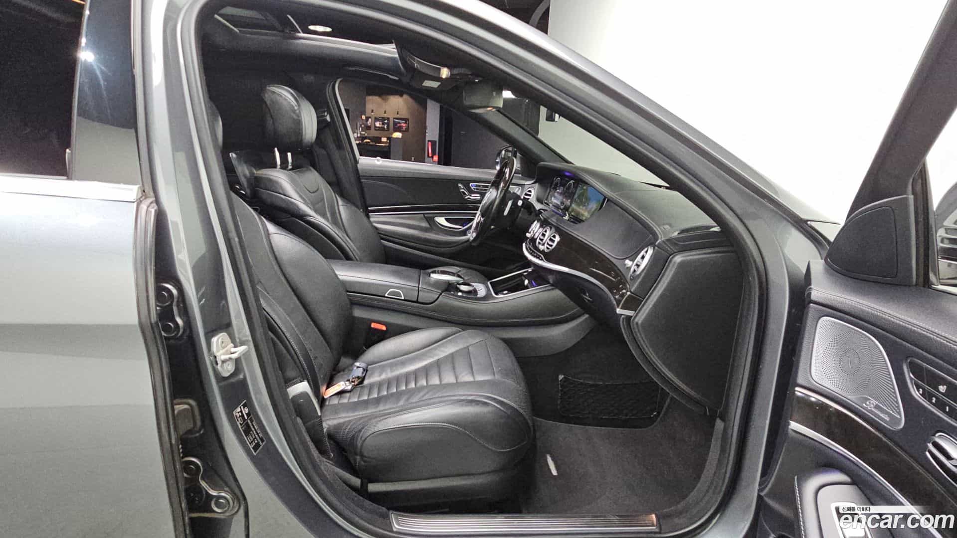 S-Class Mercedes-Benz 2016.2-OPTION-016