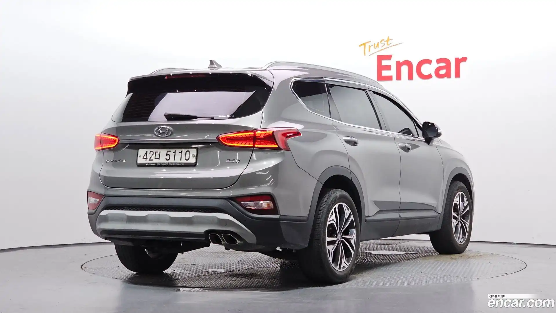 Santafe Hyundai 2019.0-OUTER-002