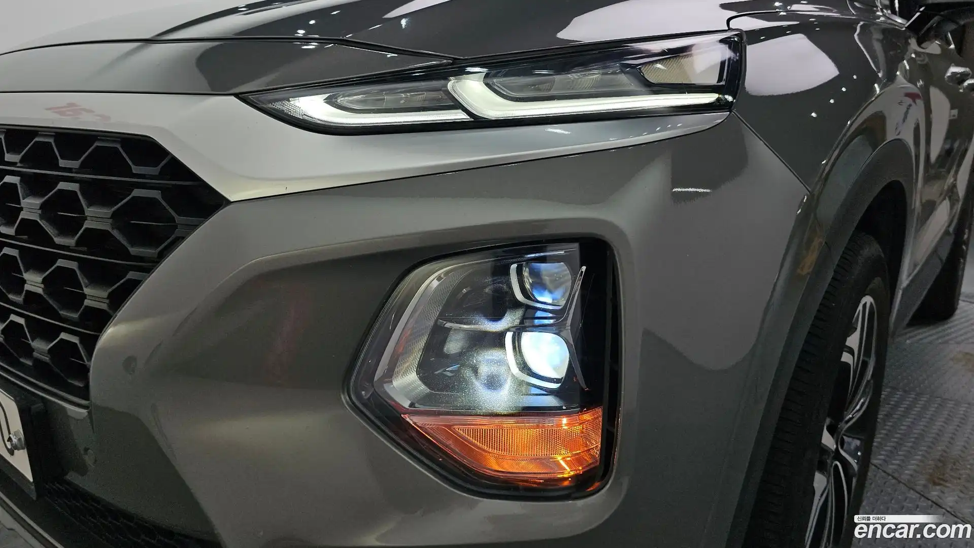 Santafe Hyundai 2019.0-OUTER-032