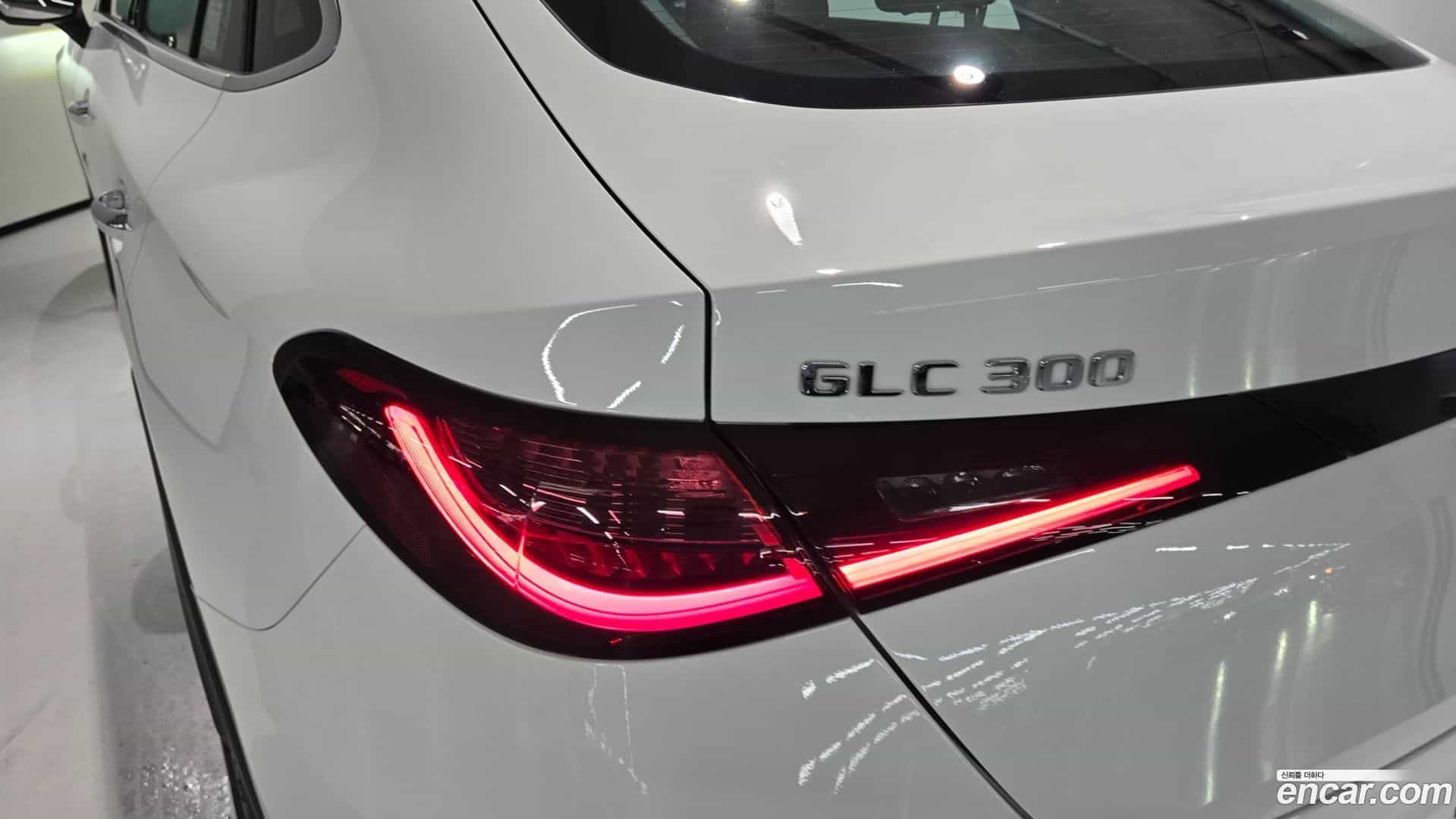 GLC-Class Mercedes-Benz 2025.9-OPTION-017