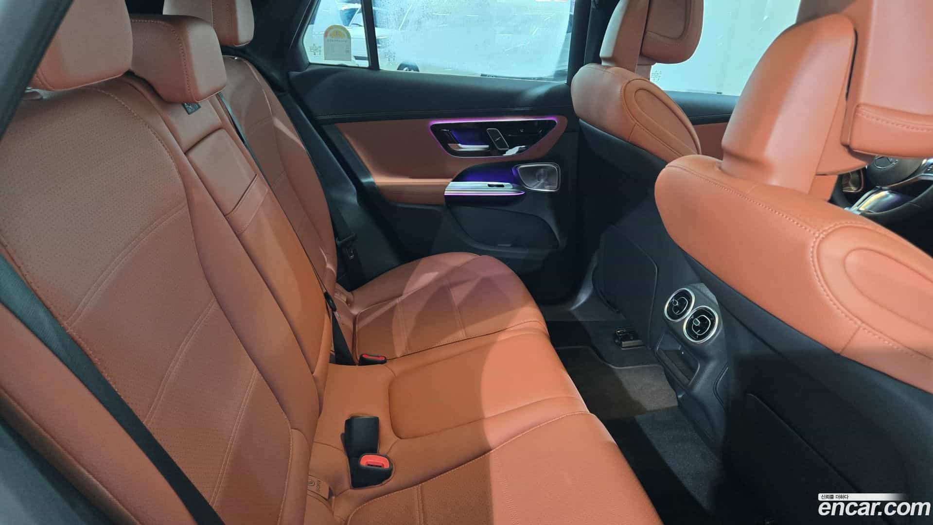 GLC-Class Mercedes-Benz 2025.9-OPTION-024