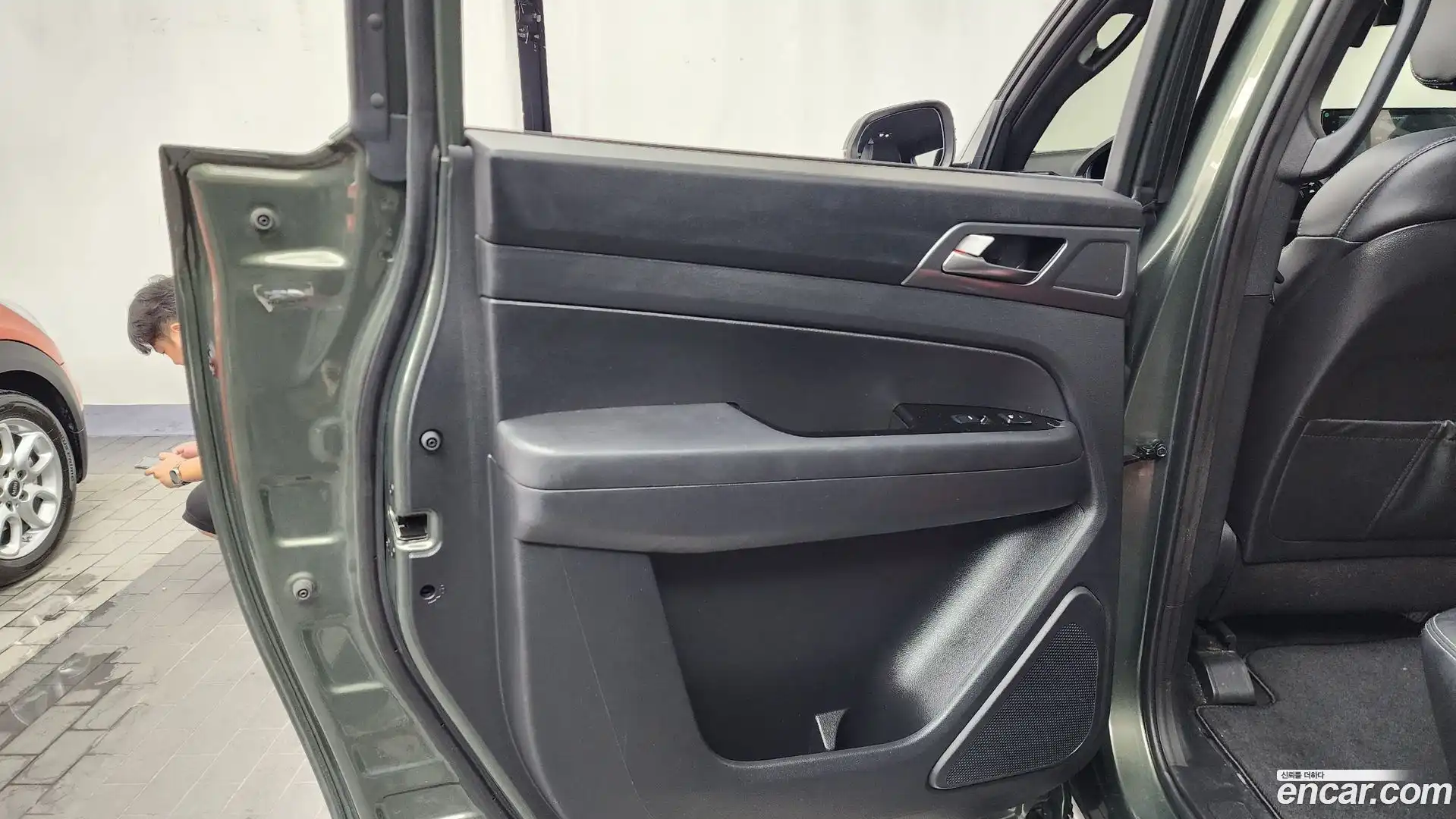 Rexton KG Mobility 2025.2-INNER-035