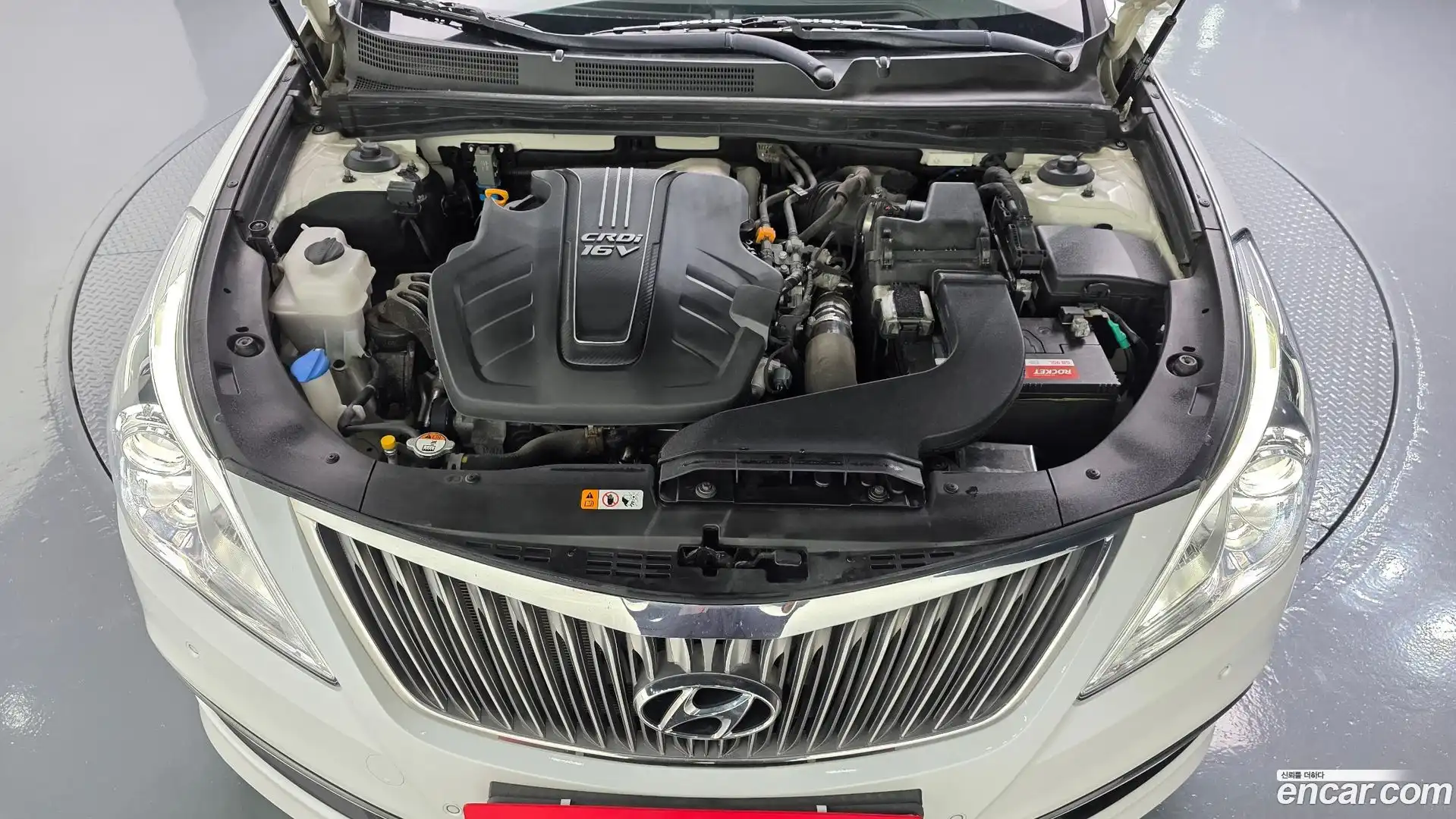 Grandeur Hyundai 2015.6-OUTER-006