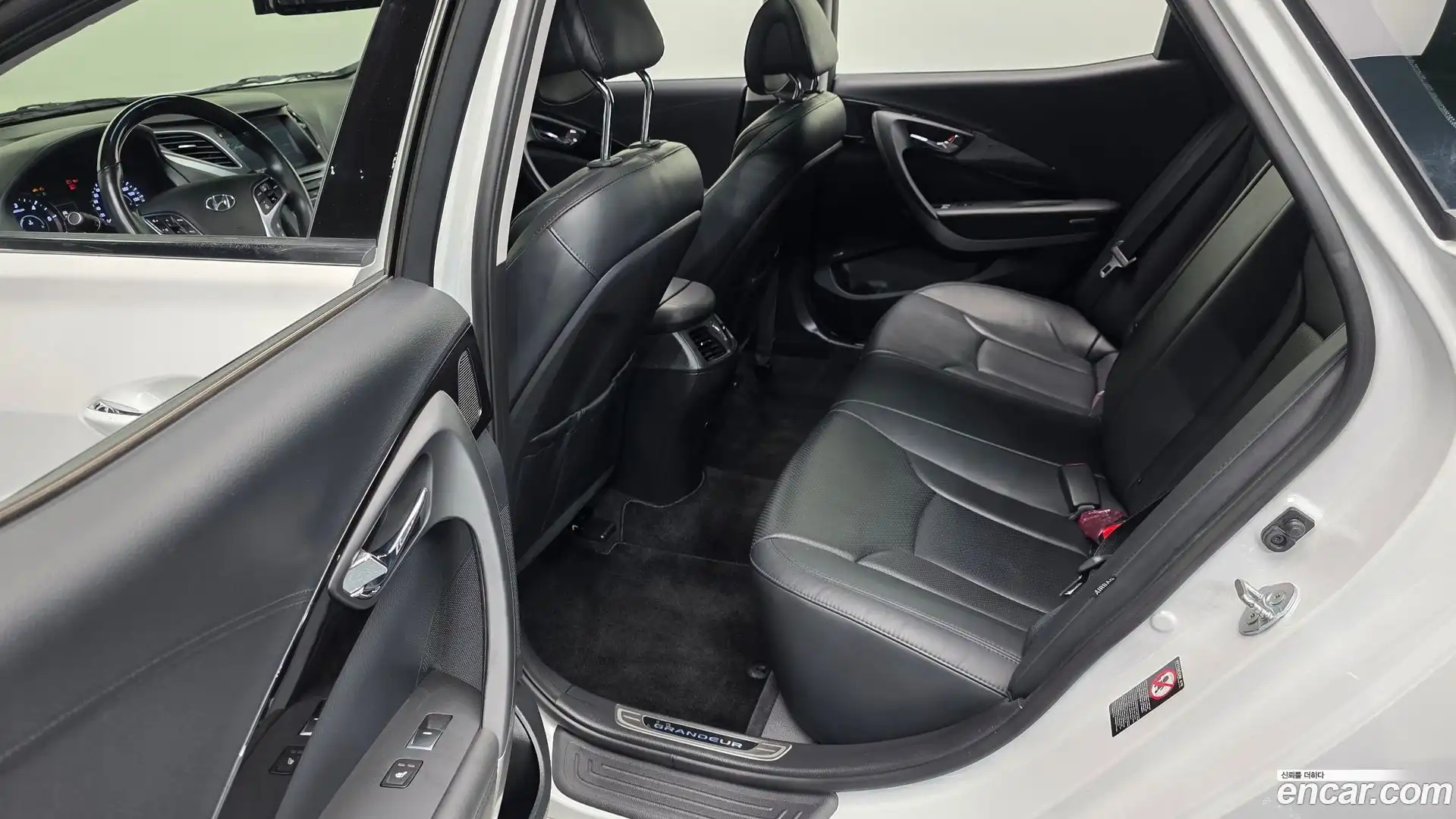 Grandeur Hyundai 2015.6-OPTION-016