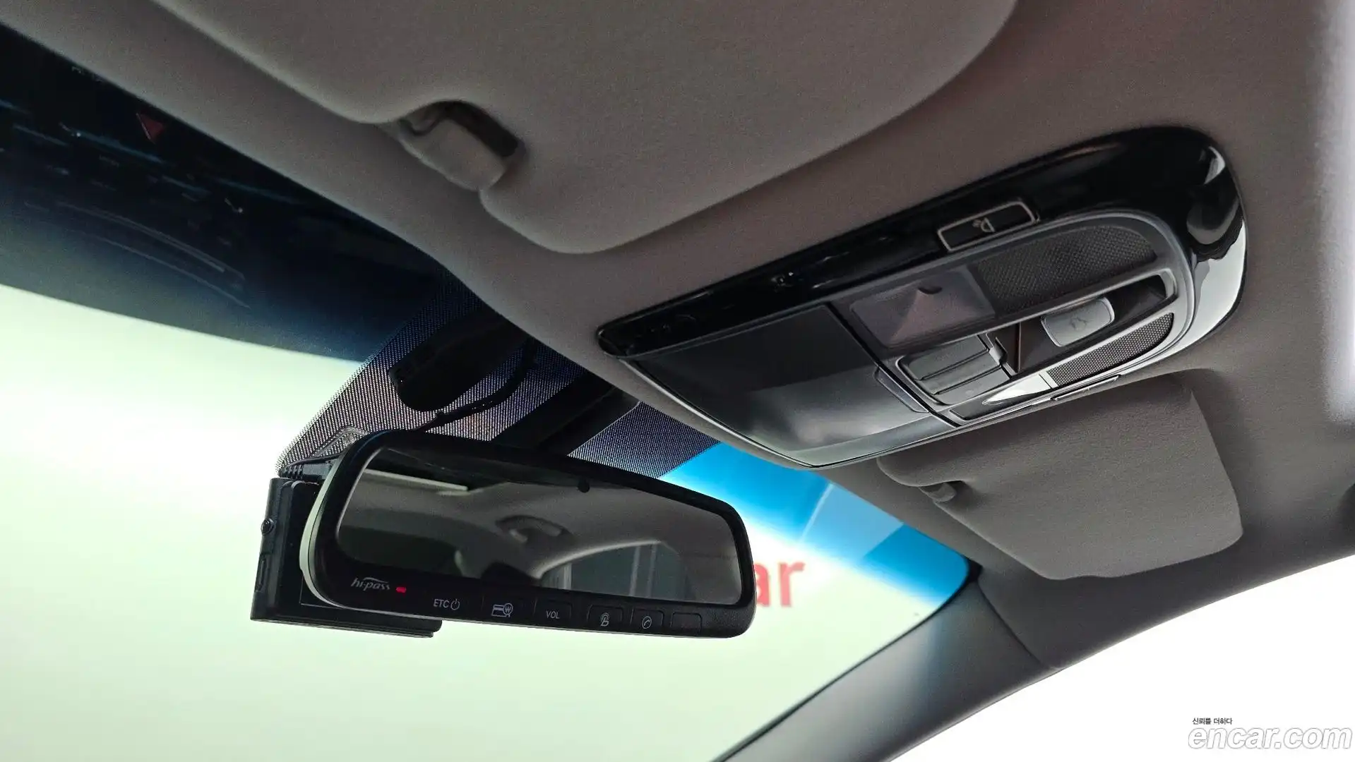 Grandeur Hyundai 2015.6-OPTION-043
