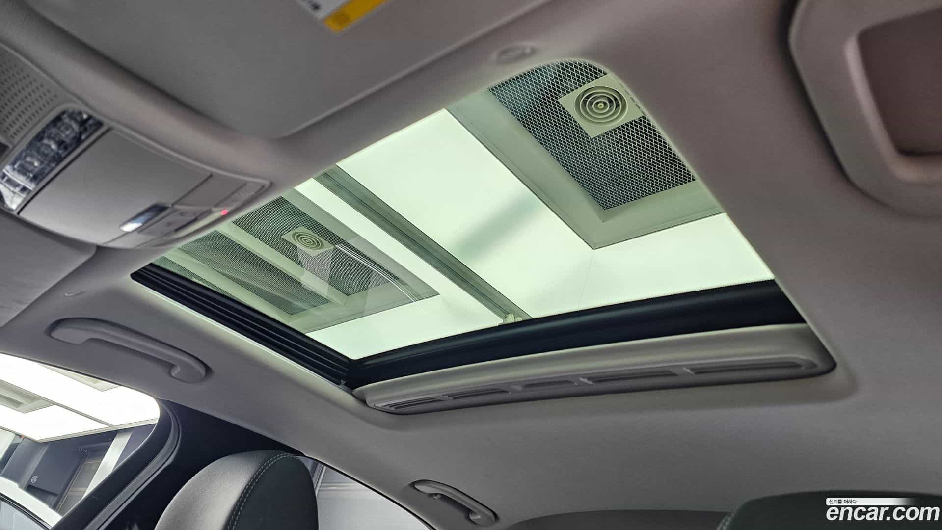 E-Class Mercedes-Benz 2018.2-OPTION-019