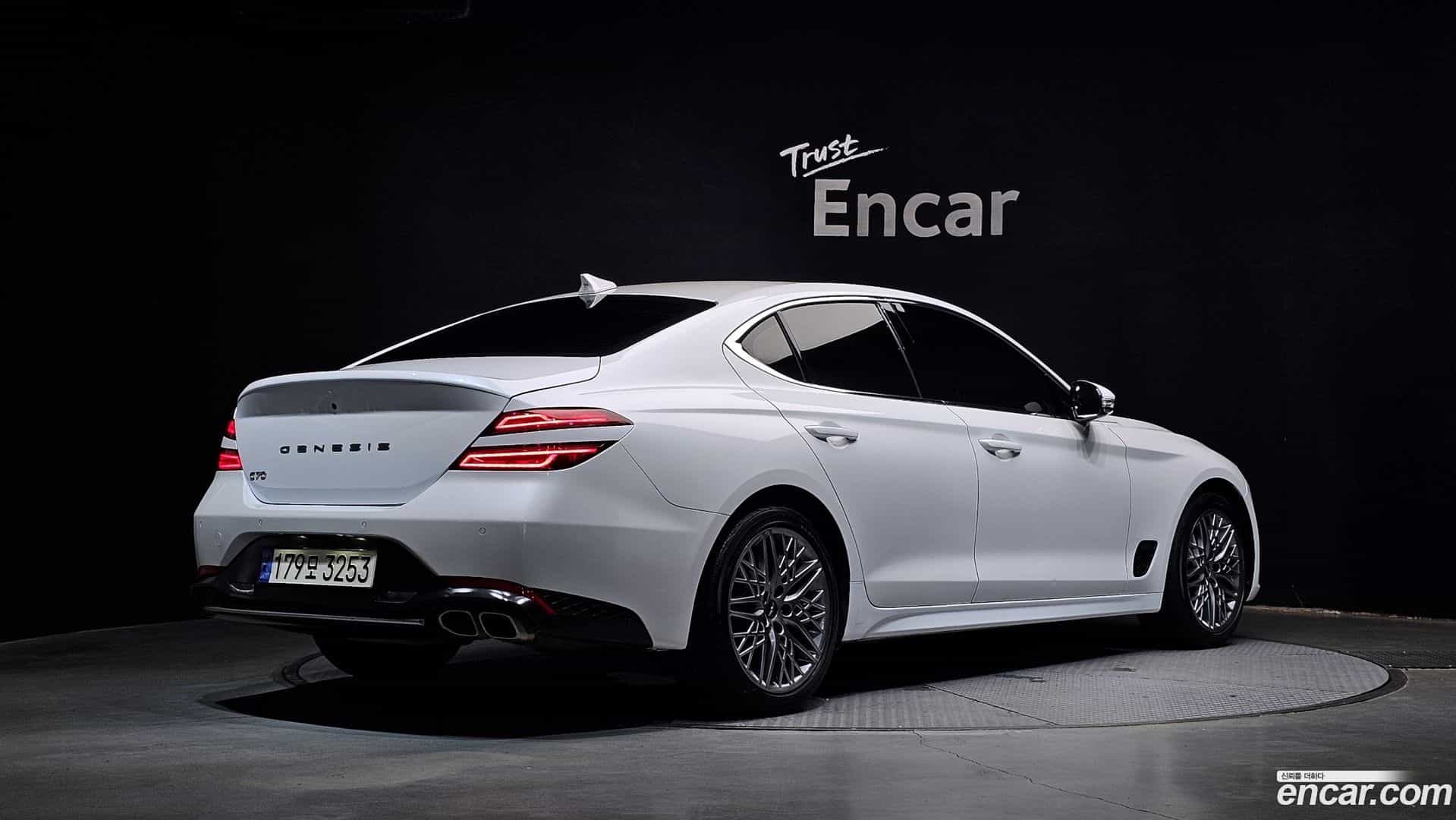 G70 Genesis 2022.10-OUTER-002