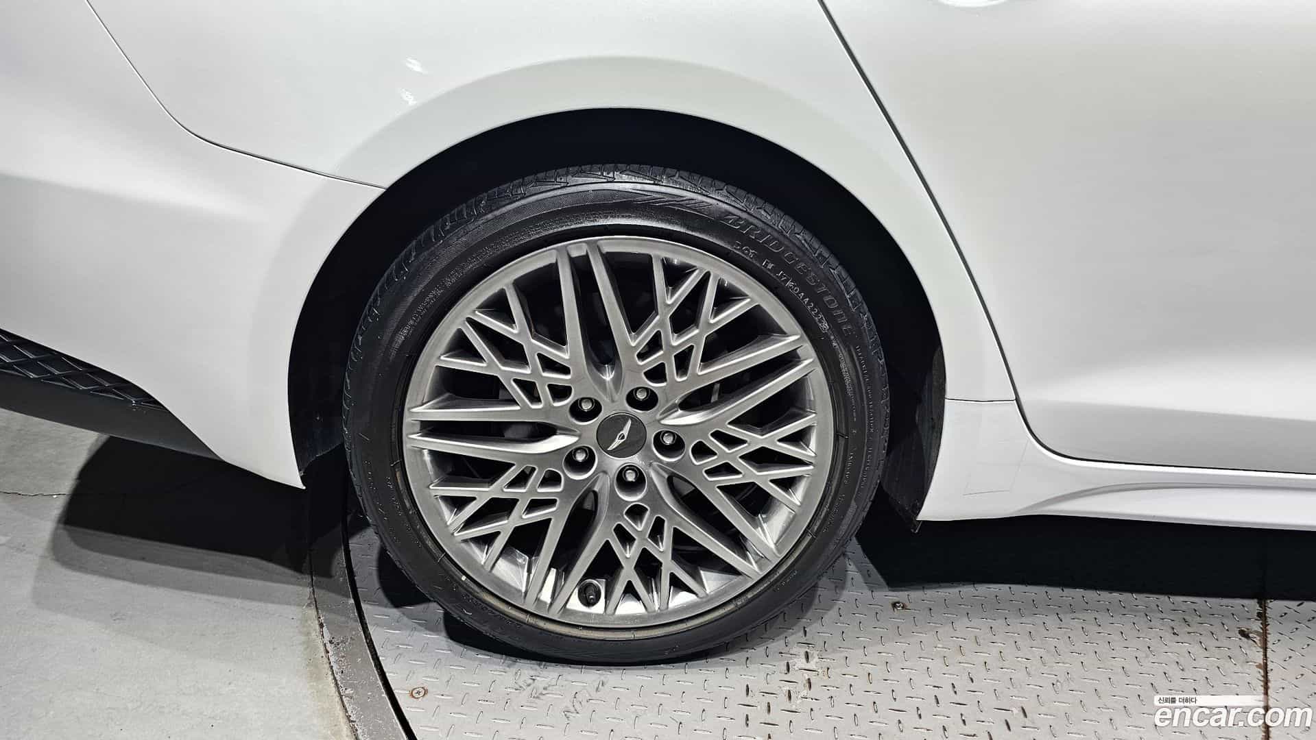 G70 Genesis 2022.10-OUTER-005