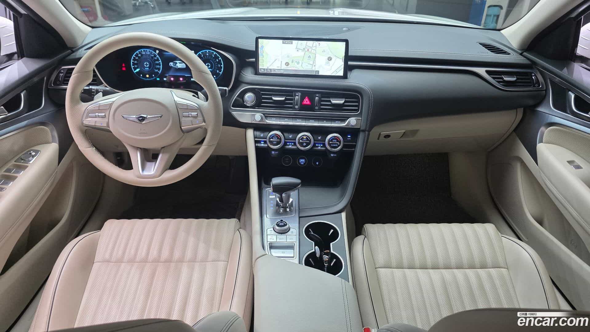 G70 Genesis 2022.10-INNER-007