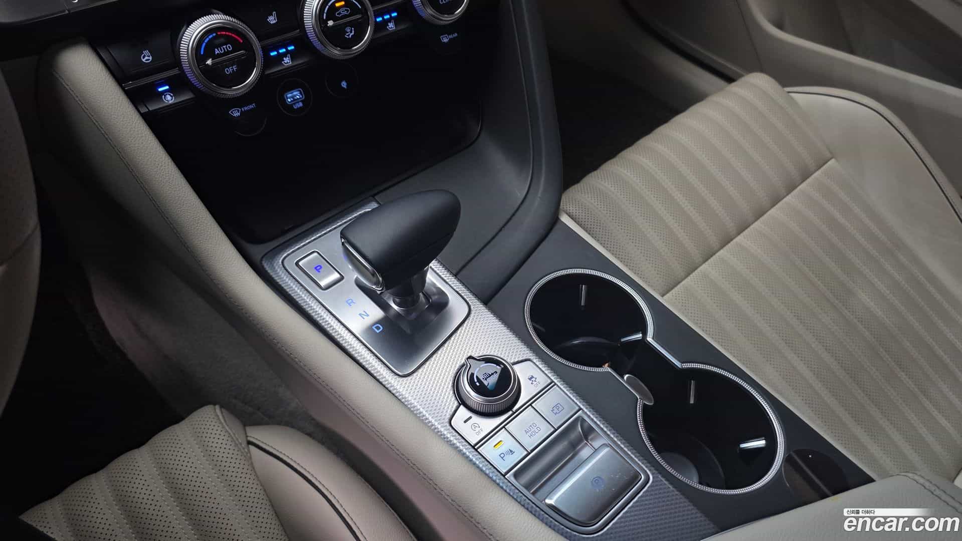 G70 Genesis 2022.10-INNER-009
