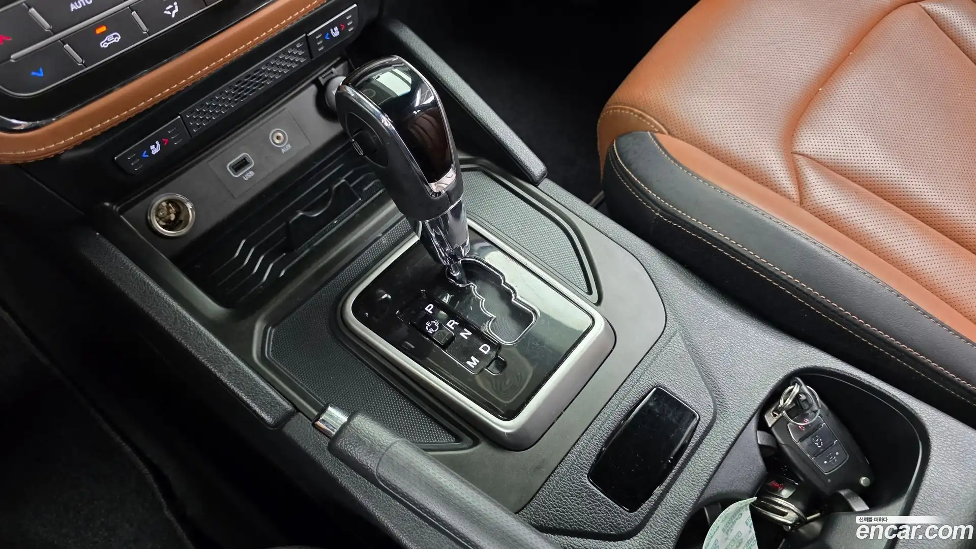 Rexton KG Mobility 2018.11-INNER-009