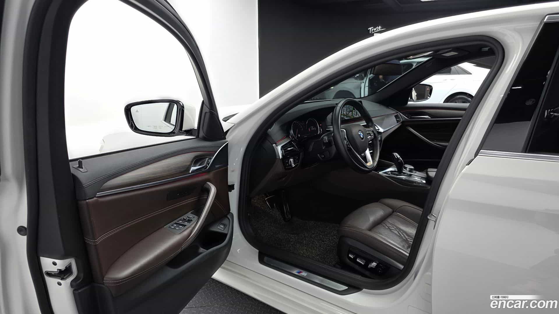 5-Series BMW 2018.2-INNER-010