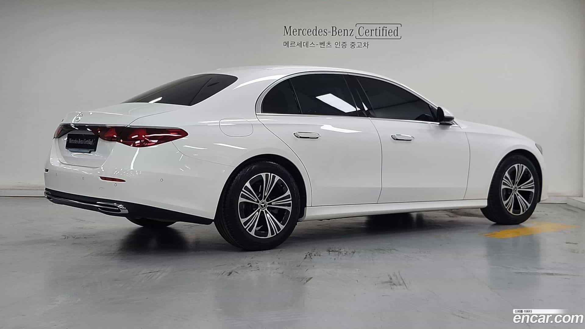 E-Class Mercedes-Benz 2025.1-OUTER-002