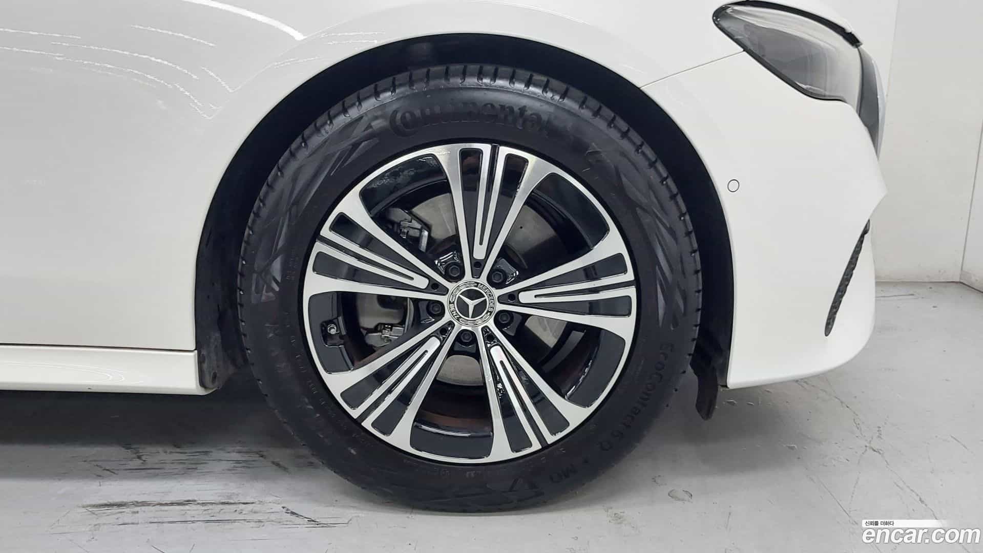 E-Class Mercedes-Benz 2025.1-OUTER-005