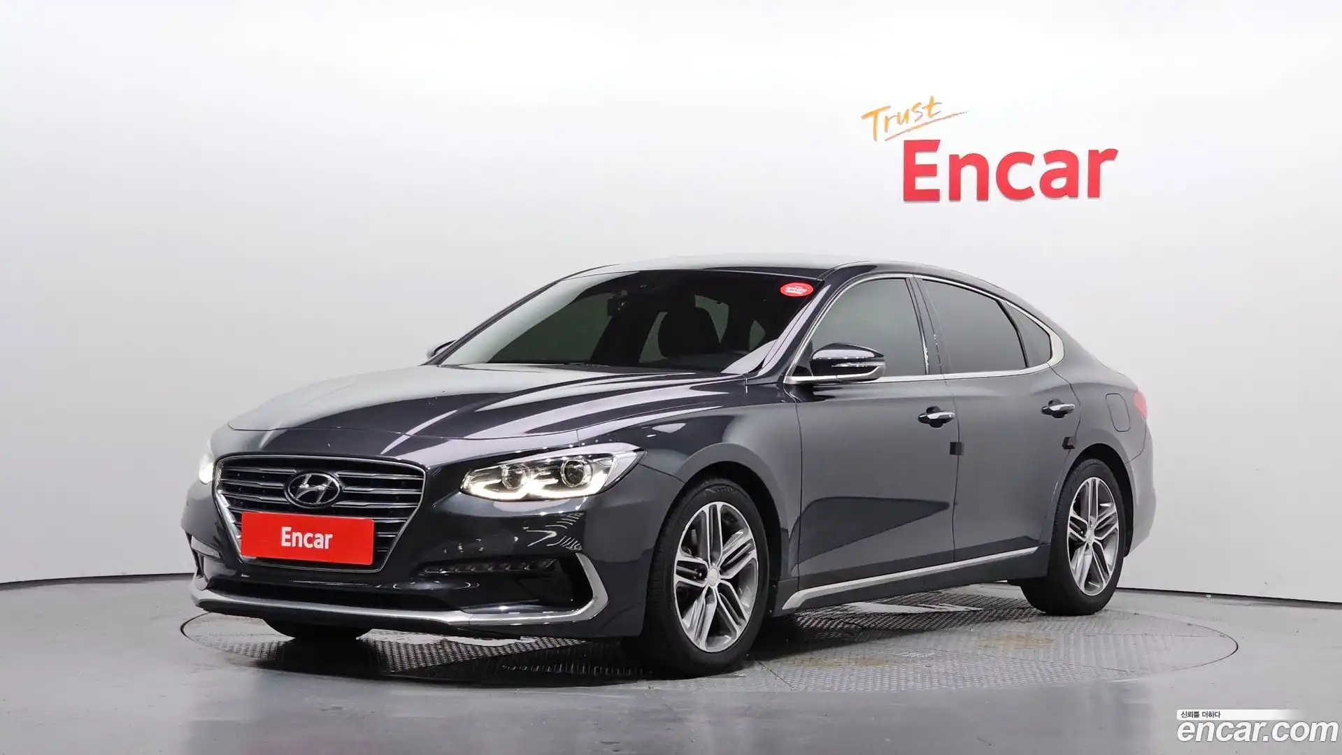 Grandeur Hyundai 2017.6-OUTER-001