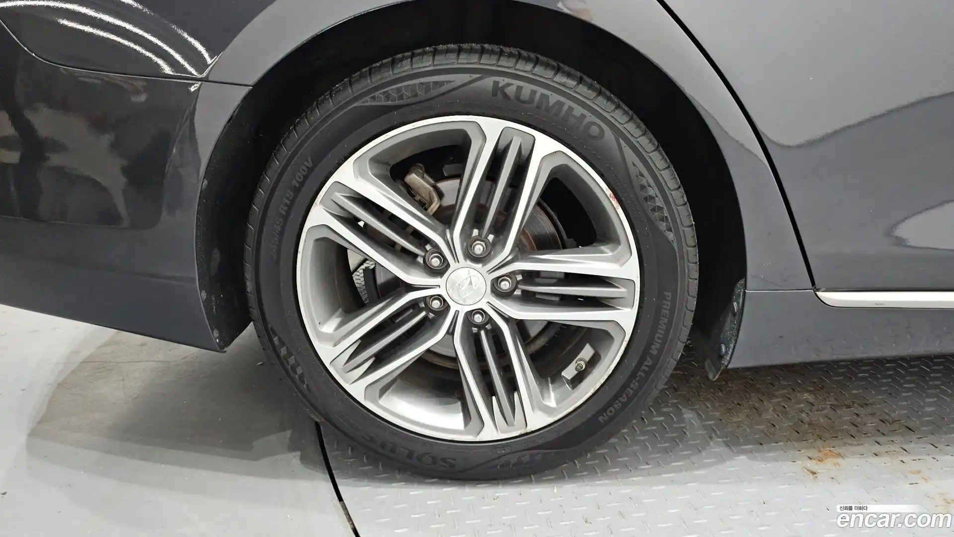 Grandeur Hyundai 2017.6-OUTER-005