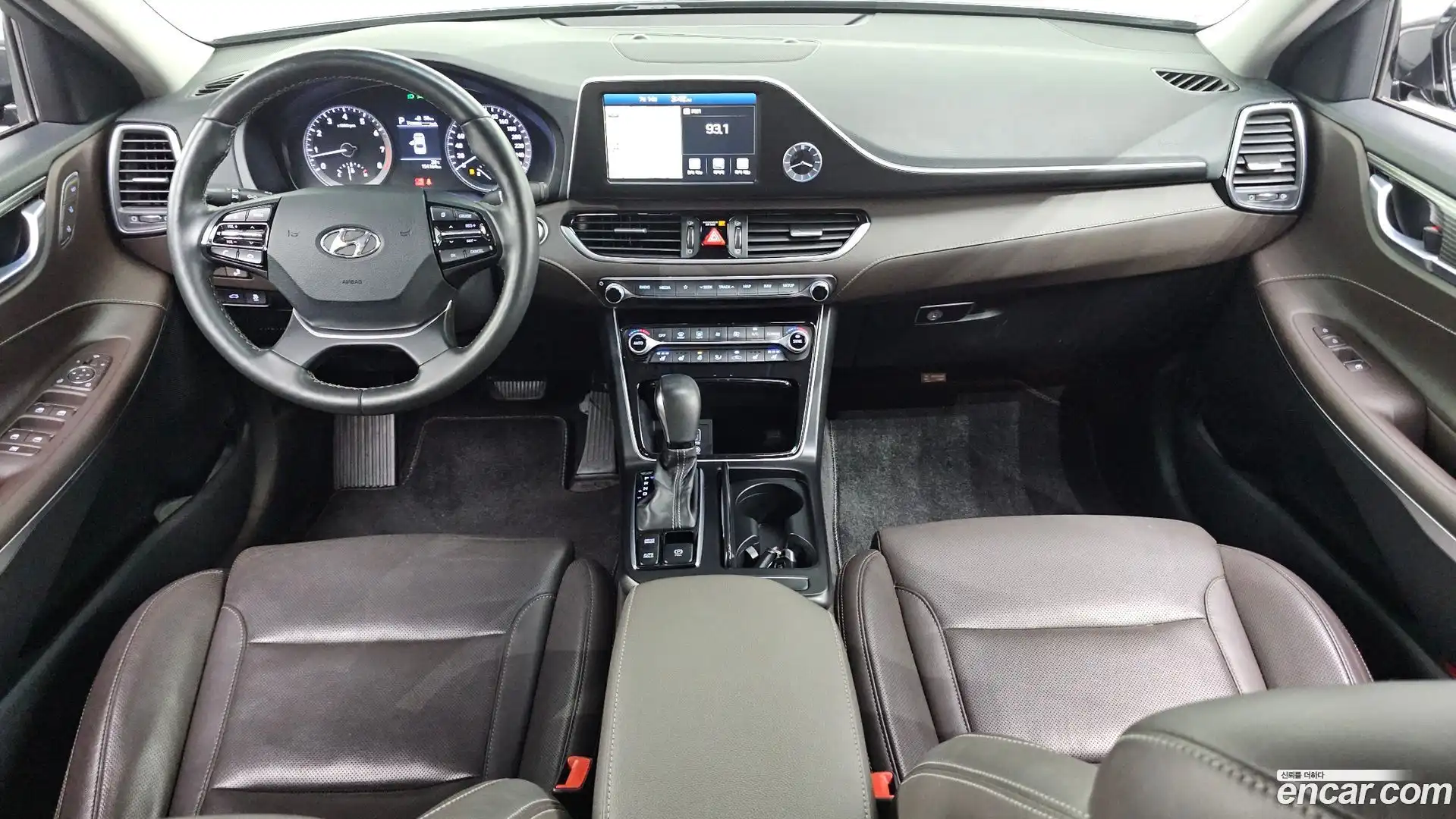 Grandeur Hyundai 2017.6-INNER-007