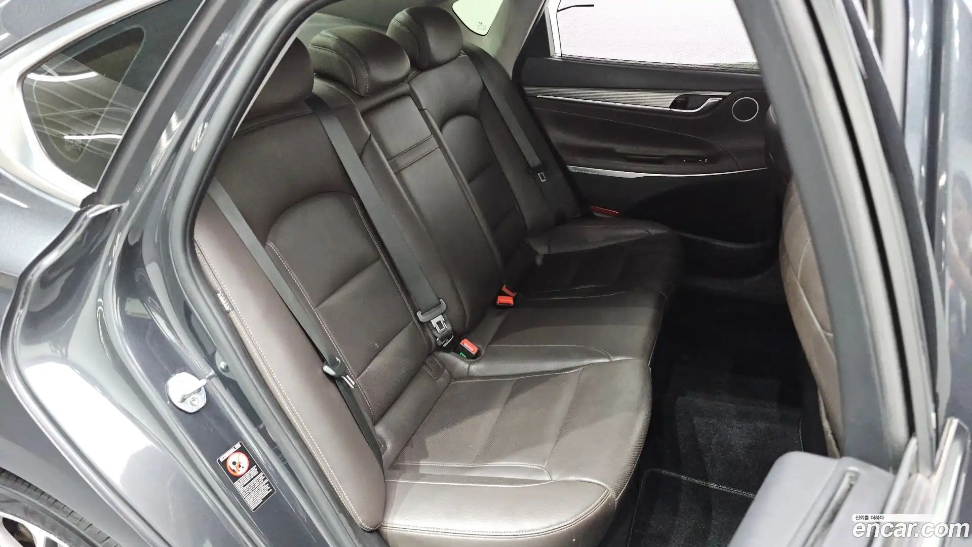 Grandeur Hyundai 2017.6-OPTION-015